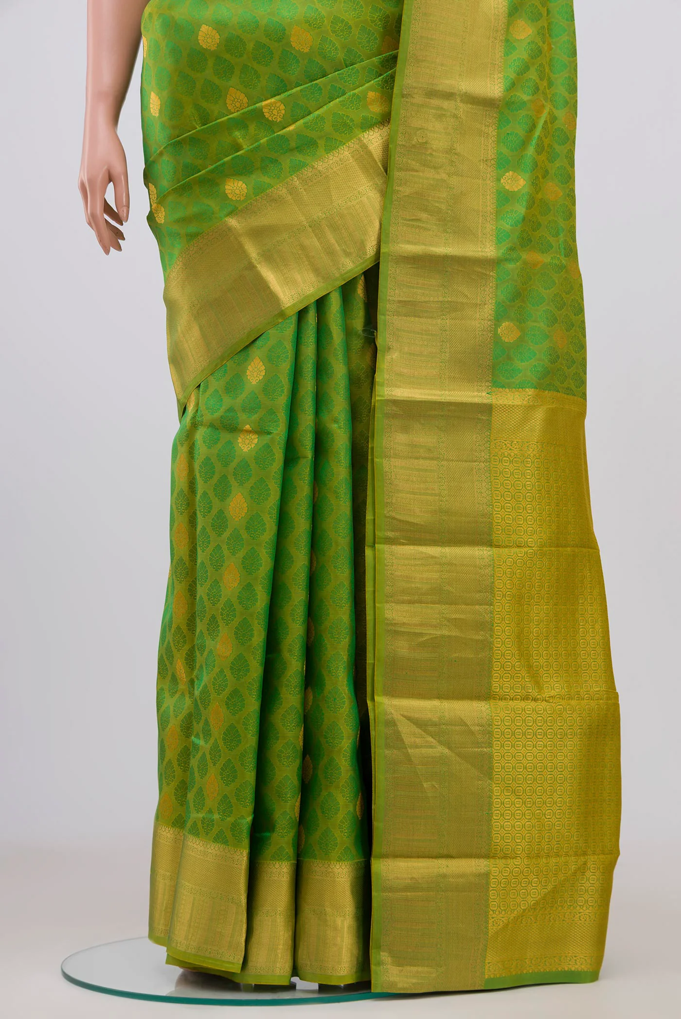 Green Kanchipuram Silk Saree - Image 3
