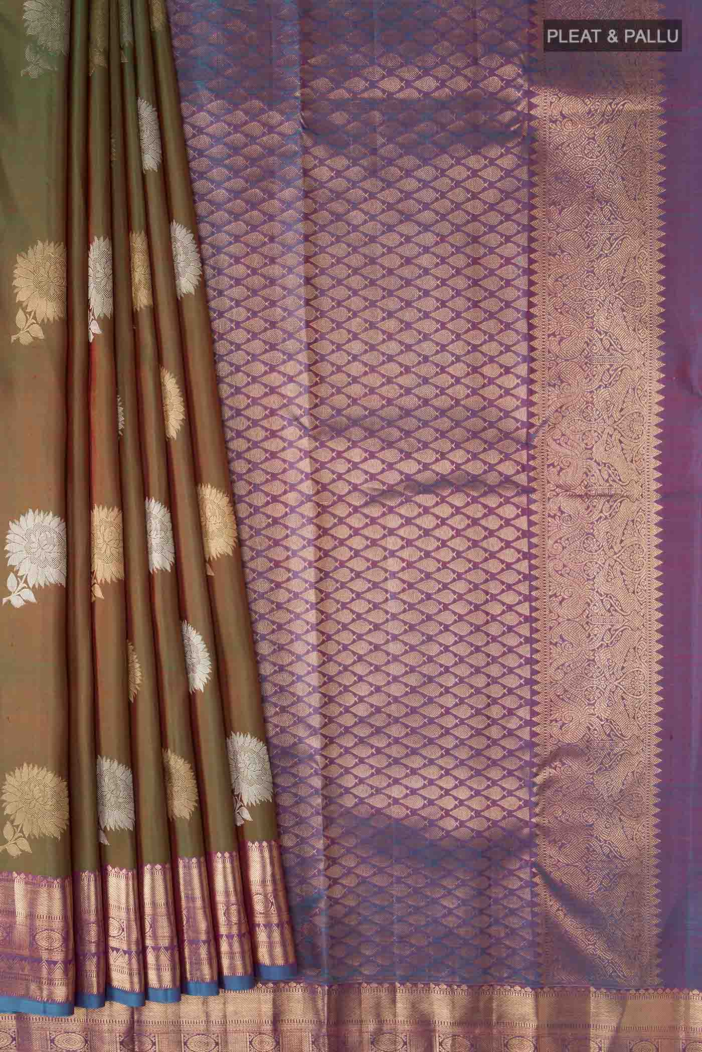 Green Kanjivaram Silk Saree - Image 4