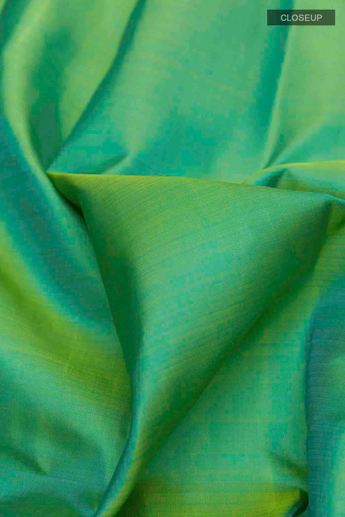 Green Kanjivaram Silk Saree - Image 2