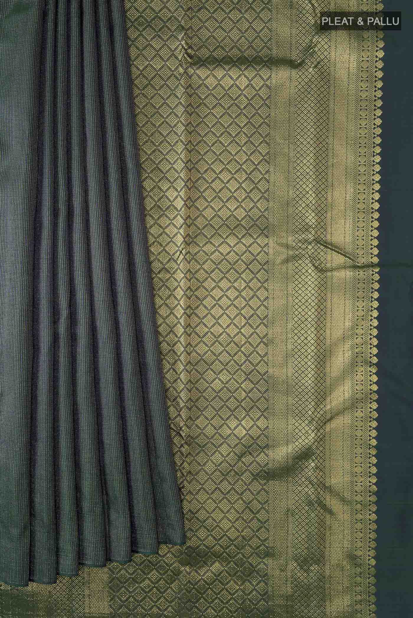 Green Kanchipuram Silk Saree - Image 4