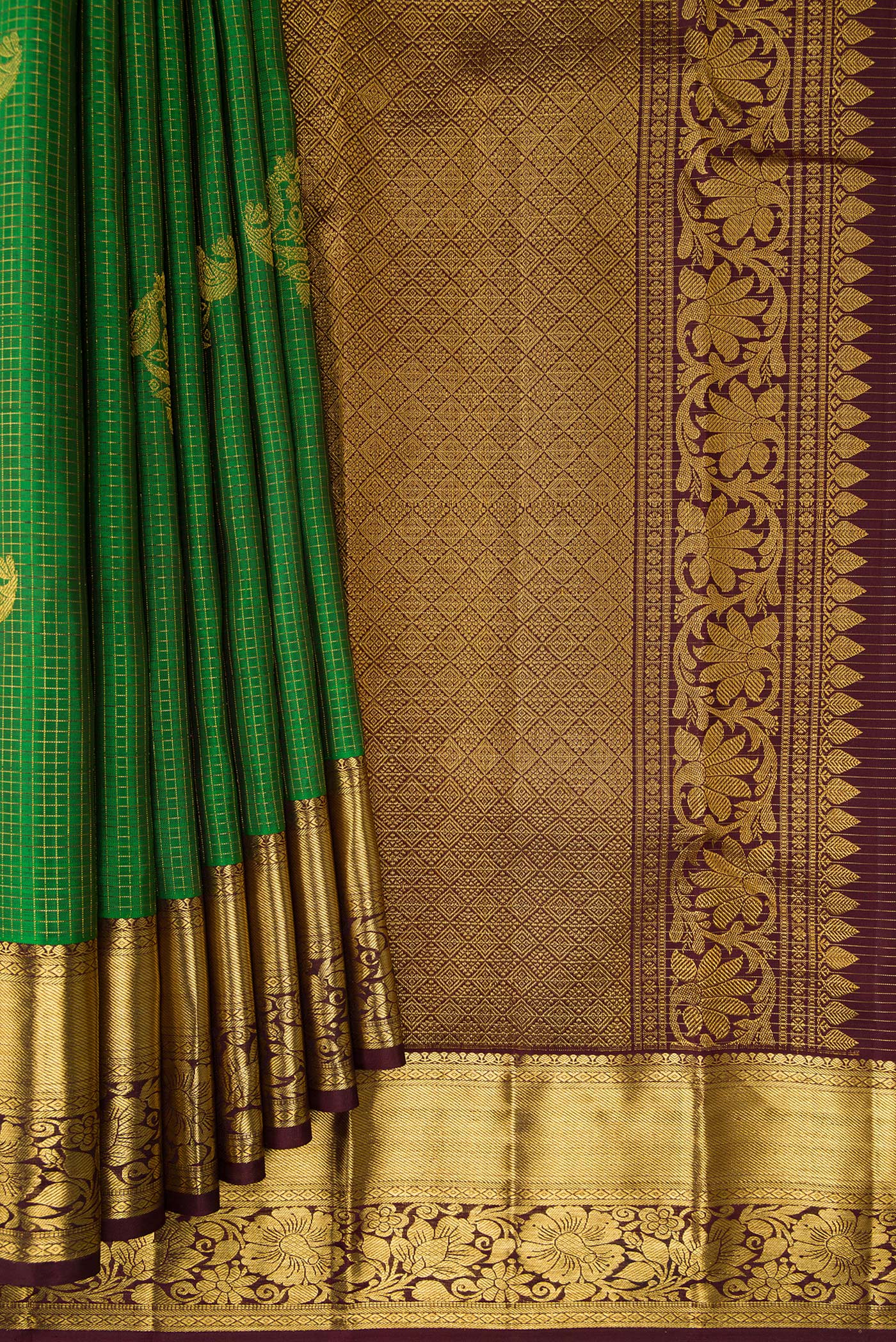Green Kanchipuram Silk Saree - Image 4