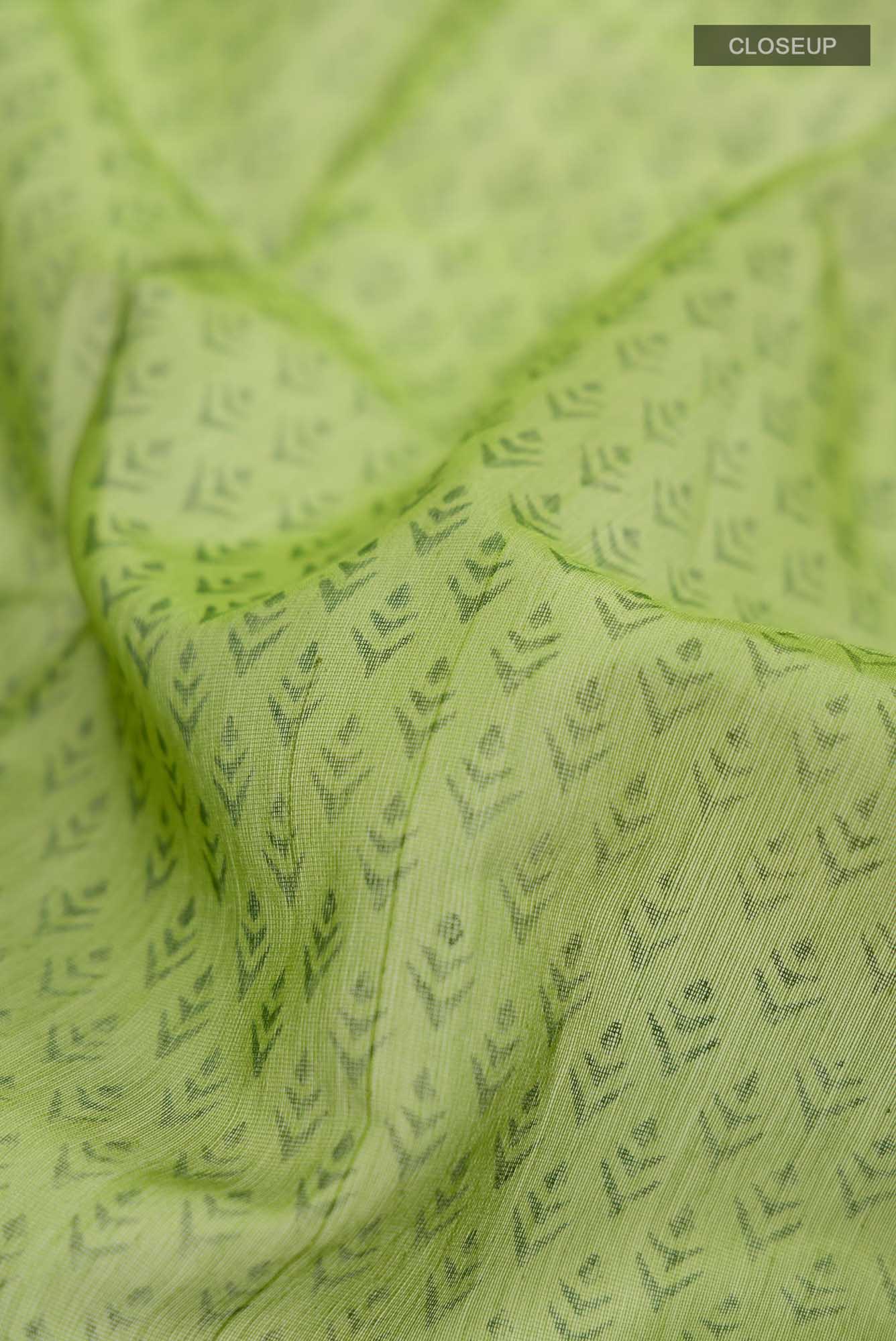 Green Maheshwari Silk Cotton Saree - Image 2