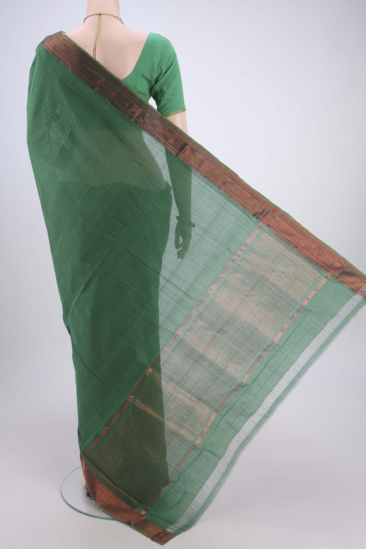 Green Mangalagiri Cotton Saree - Image 3