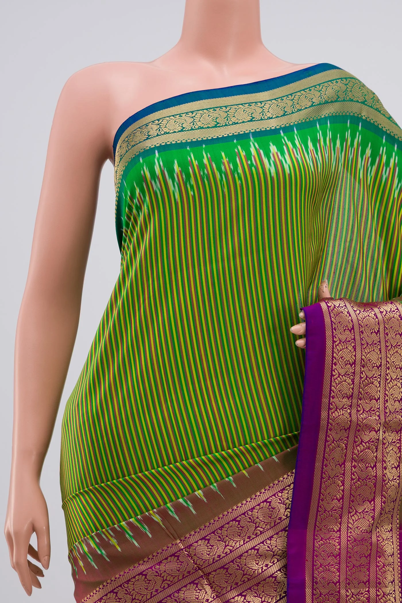 Green Pochampally Silk Saree - Image 2