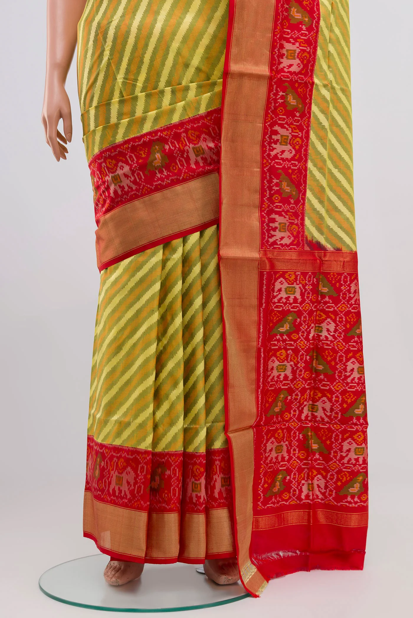 Green Pochampally Silk Saree - Image 3