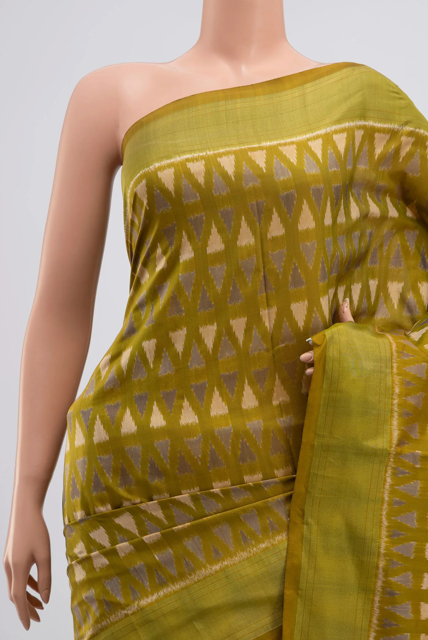Mehandi Green Pochampally Silk Saree - Image 2