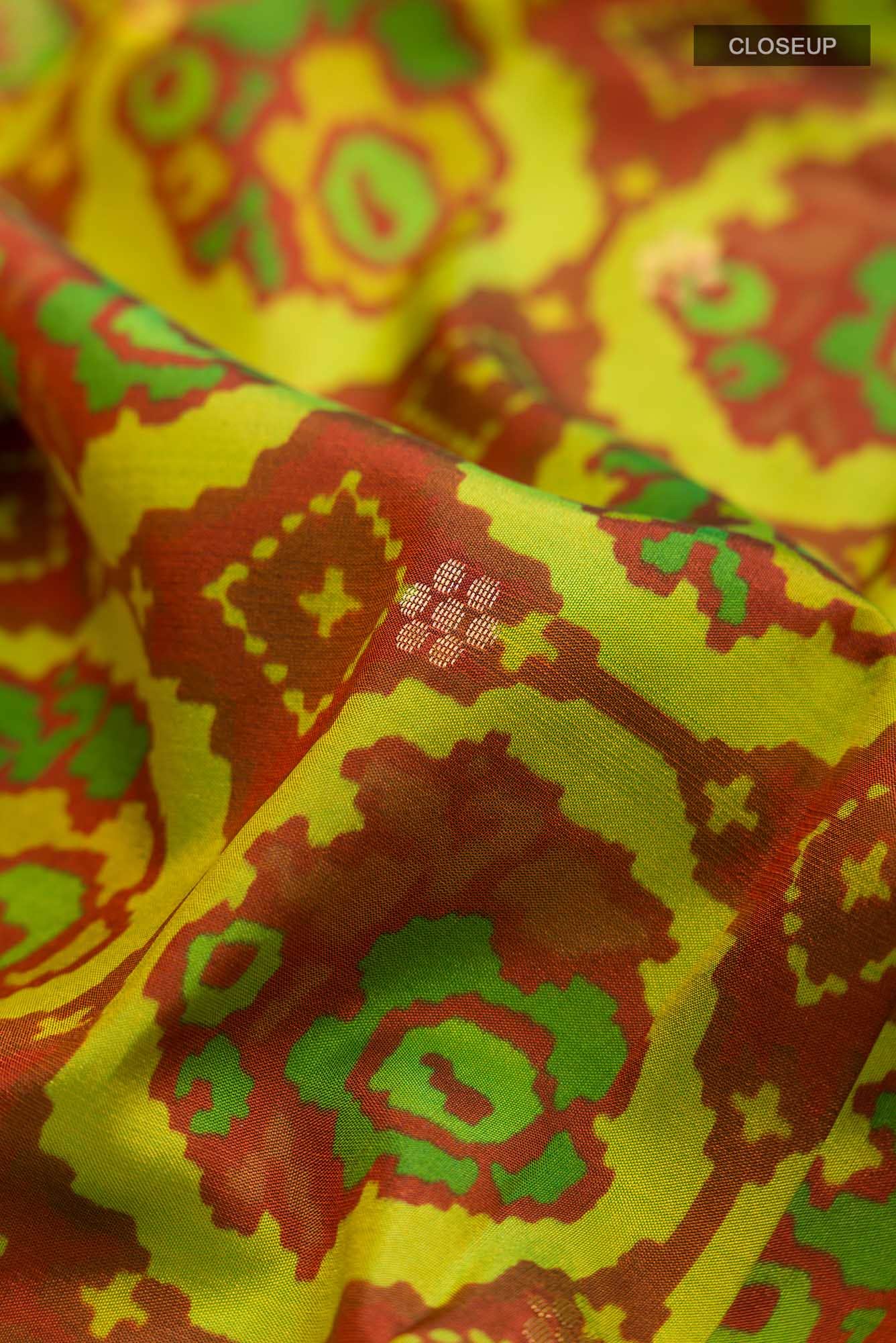 Green Printed Silk Saree - Image 3