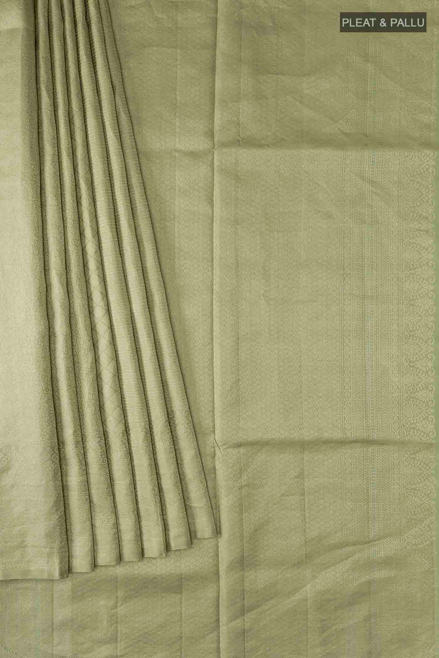 Green Soft Silk Saree - Image 4