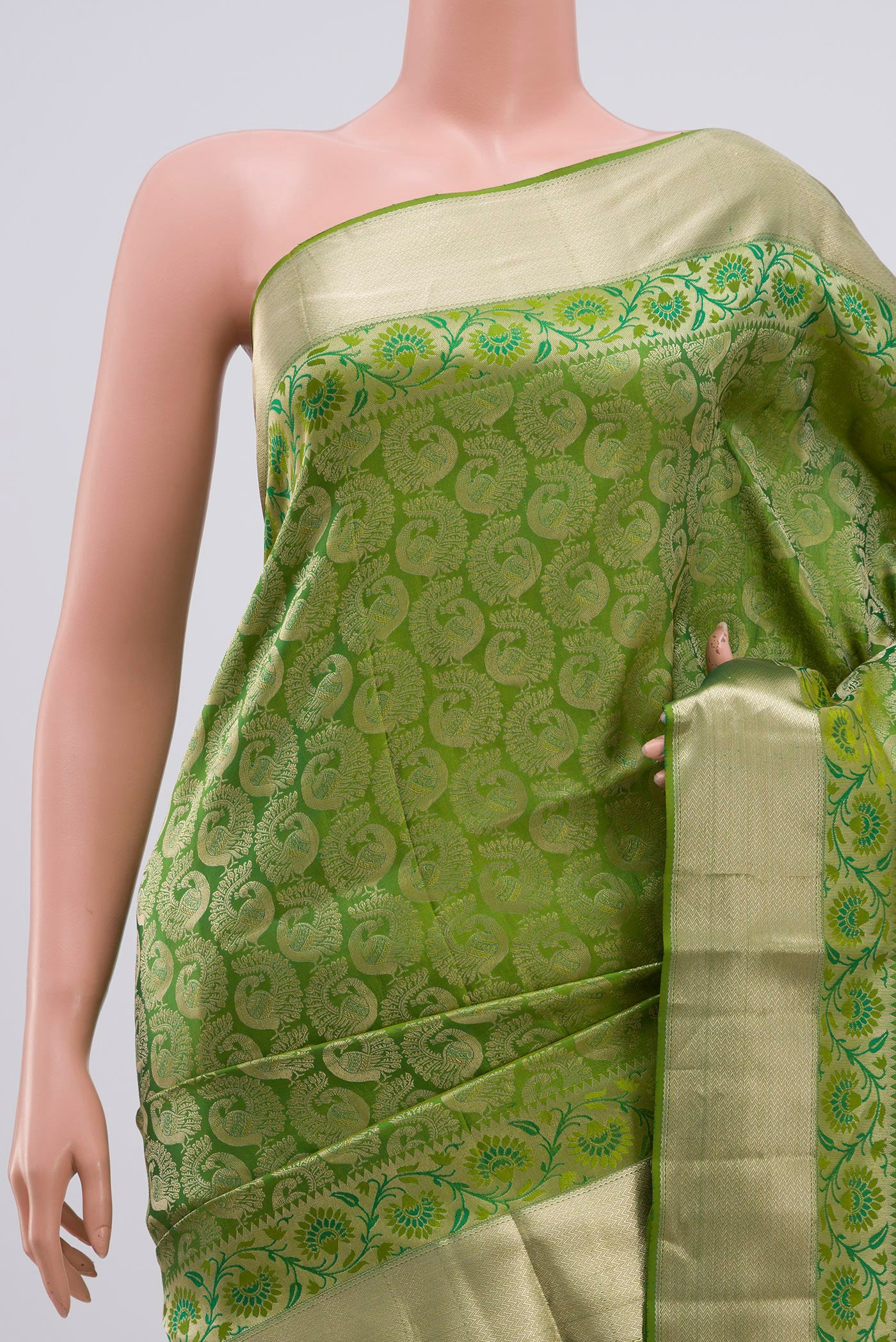Green Soft Silk Saree - Image 2
