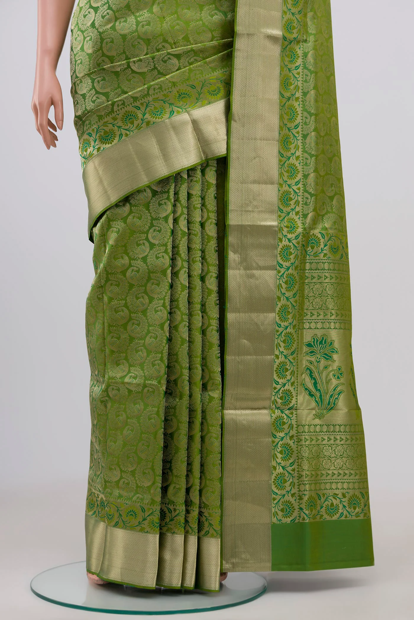 Green Soft Silk Saree - Image 3