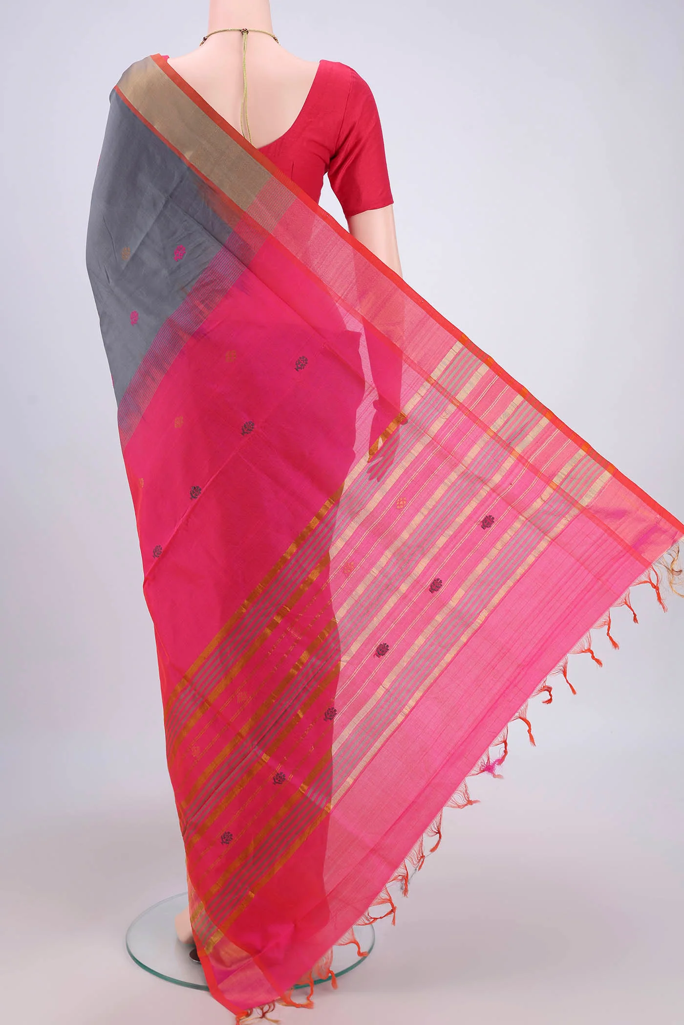 Grey Blended Poly Cotton Saree - Image 3