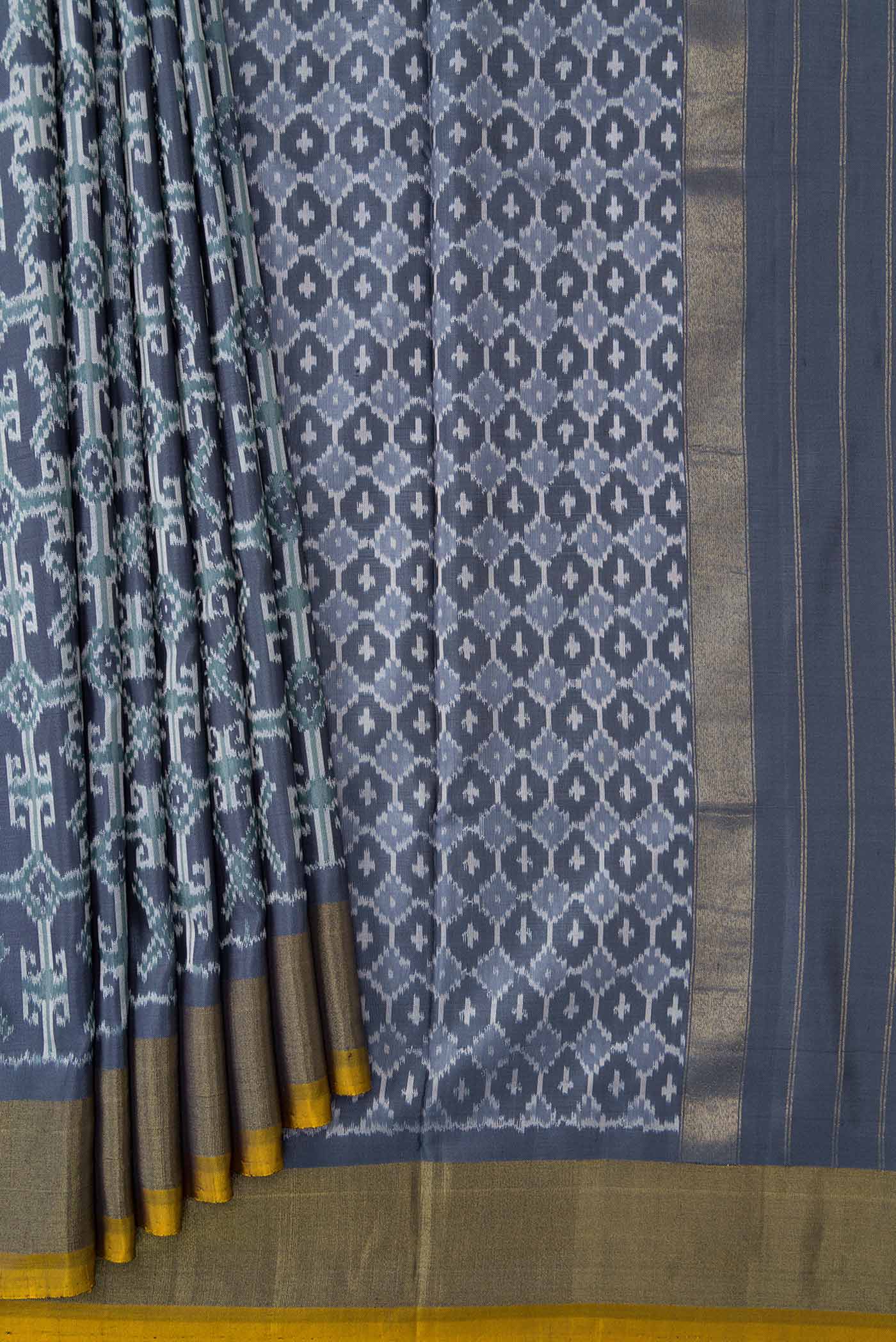 Grey Dual Tone Double Ikat Saree - Image 4