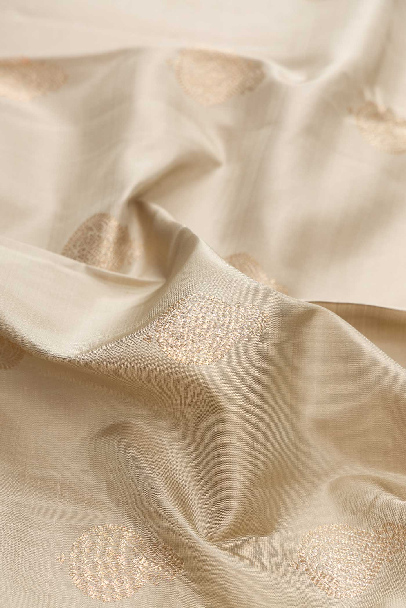 Grey Dual Tone Kanchipuram Silk Saree - Image 2