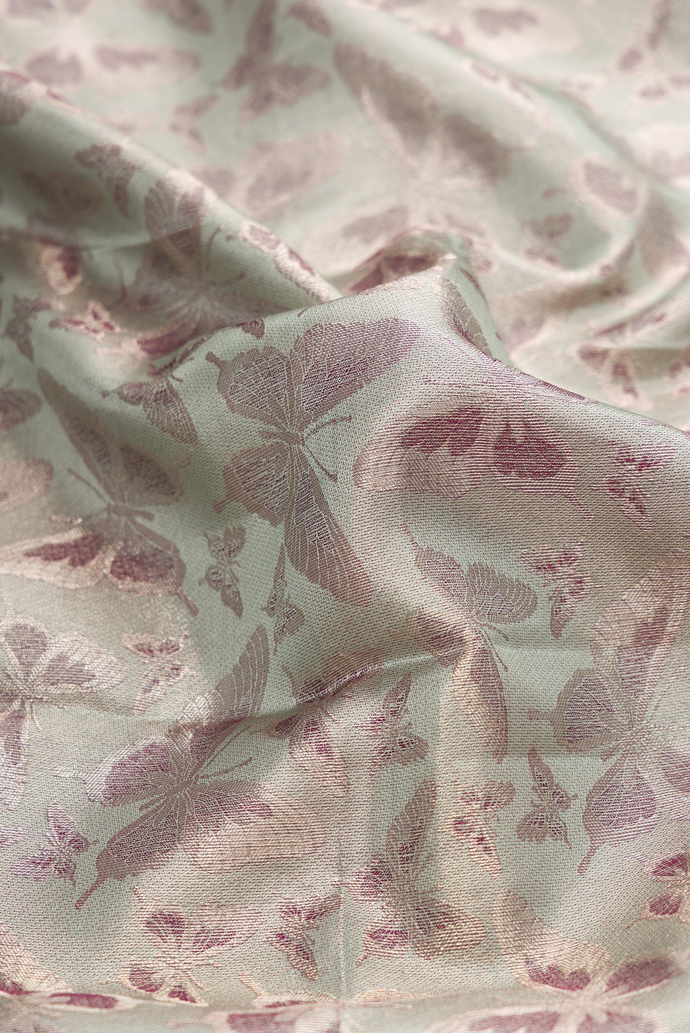 Grey Dual Tone Kanjivaram Tissue Silk Saree - Image 2