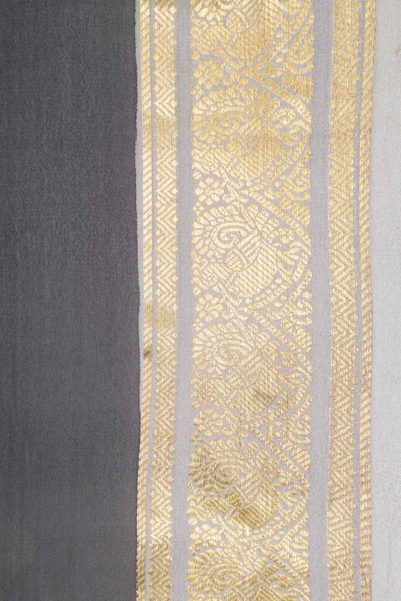Grey Dual Tone Mysore Crepe Saree - Image 3