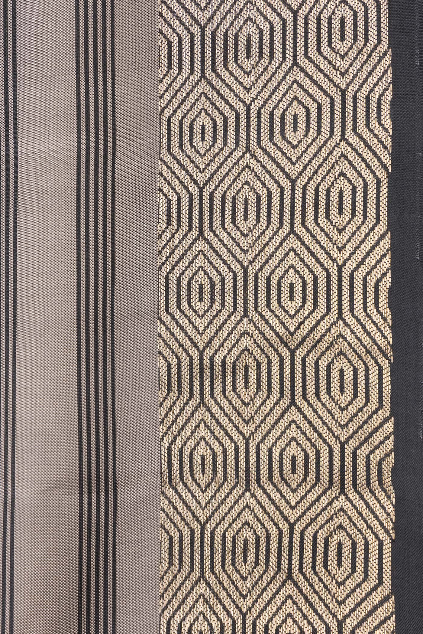 Grey Soft Silk Saree - Image 3