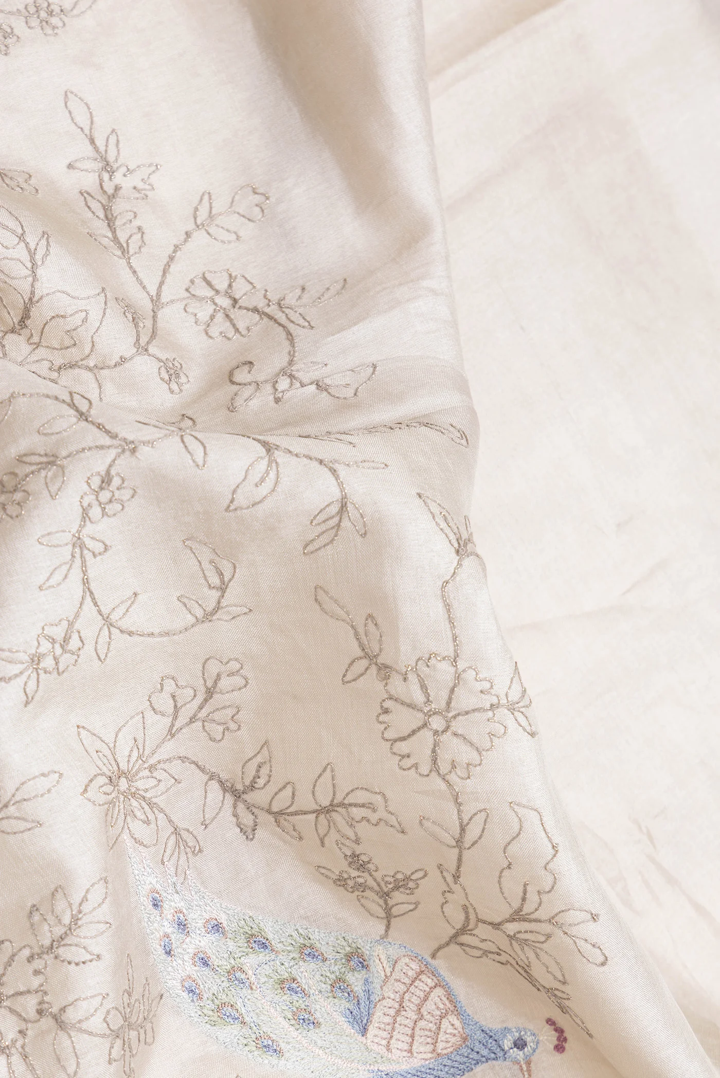 Grey Dual Tone Tussar Silk Saree - Image 2