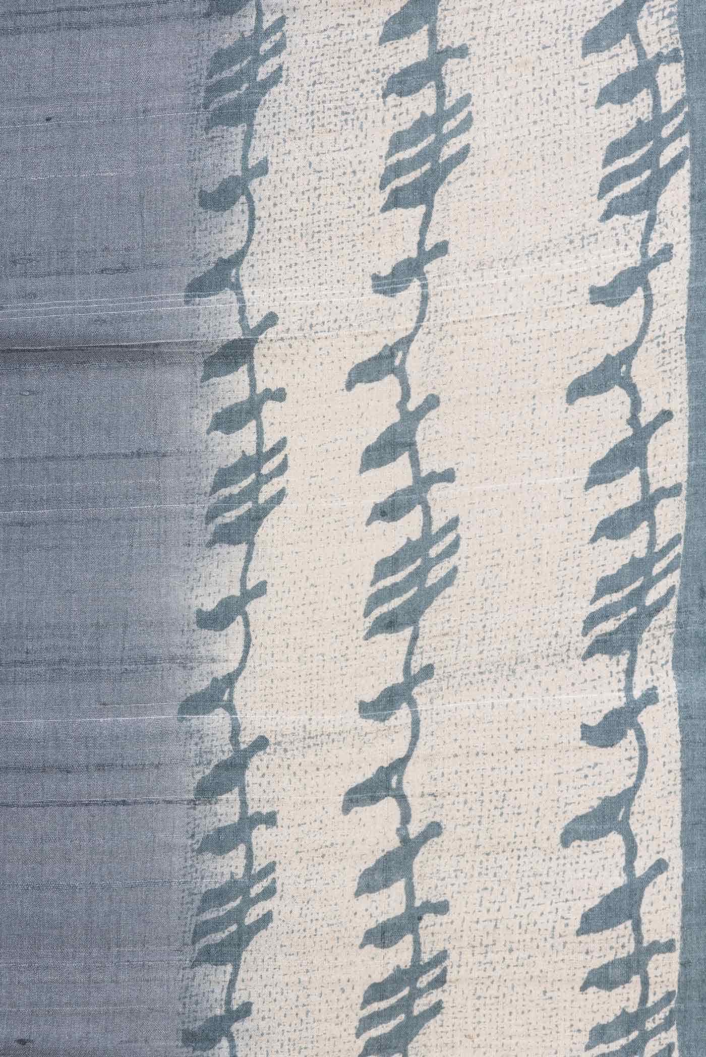 Grey Dual Tone Tussar Silk Saree - Image 3