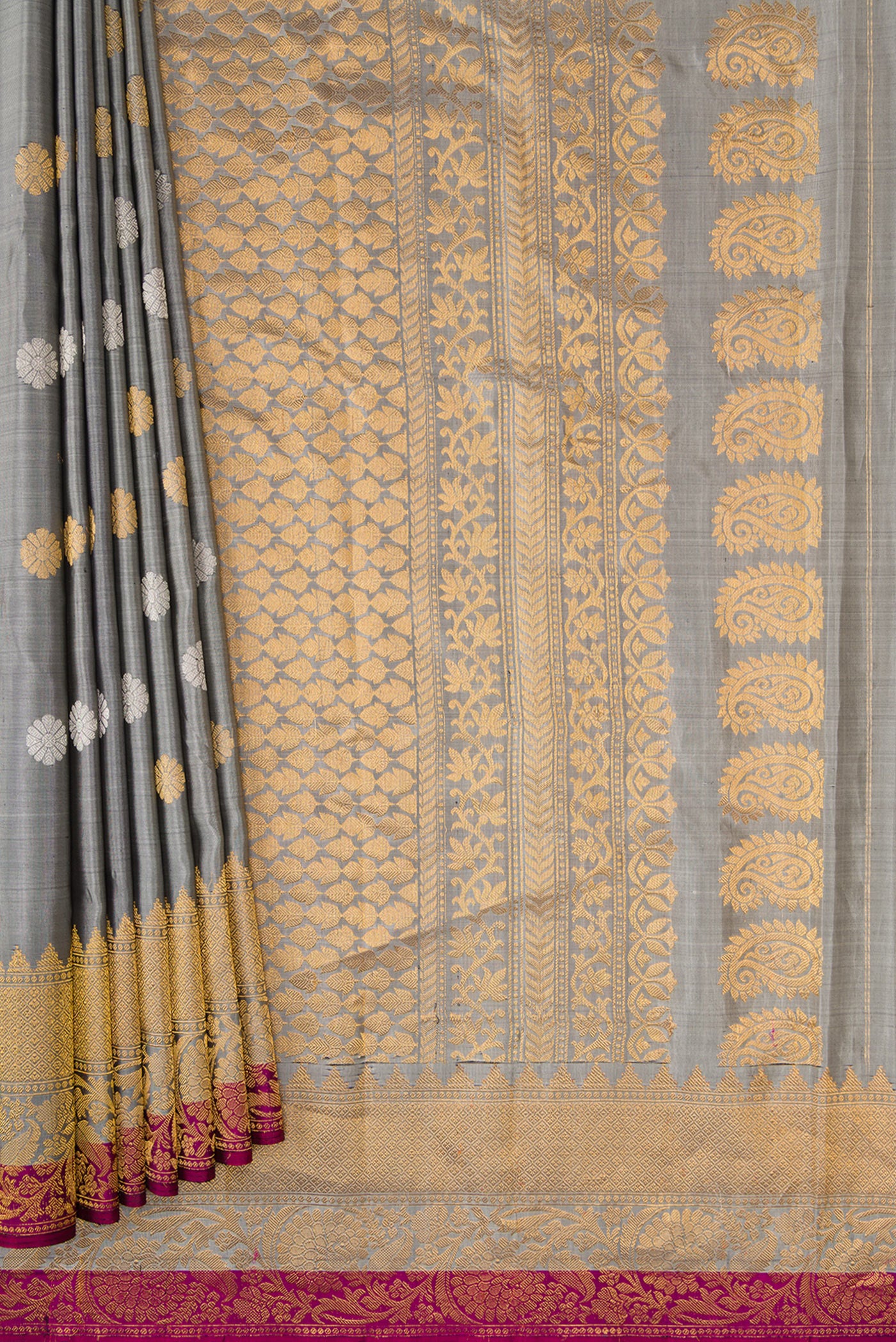 Grey Gadwal Silk Saree - Image 4