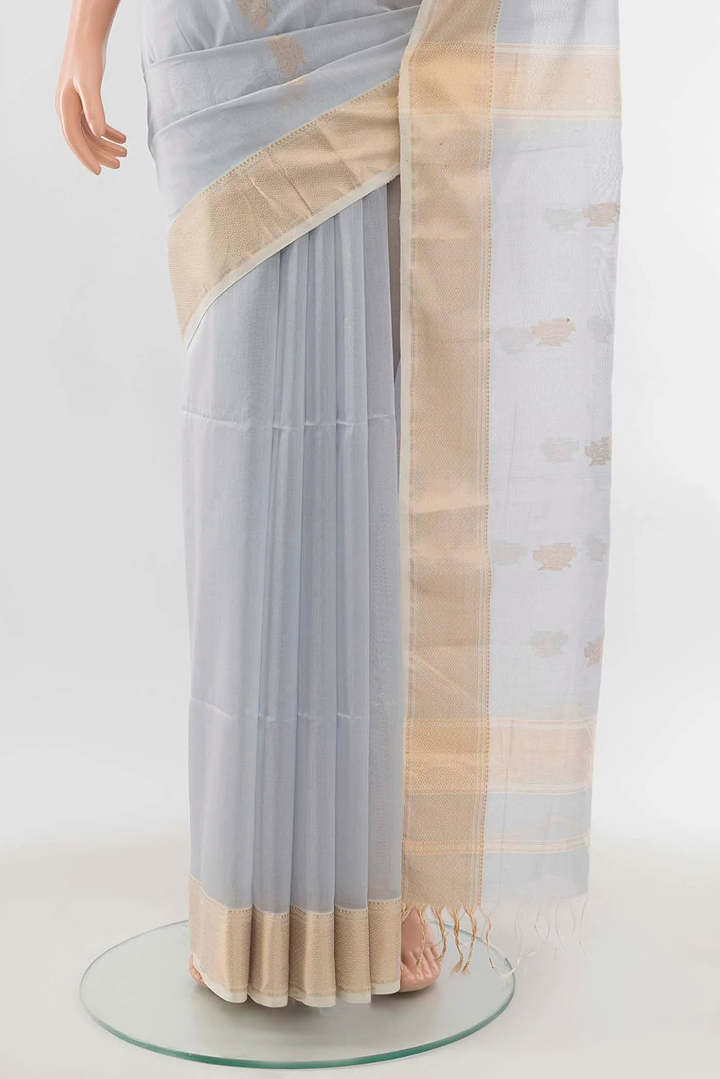 Grey Maheshwari Silk Cotton Saree - Image 3