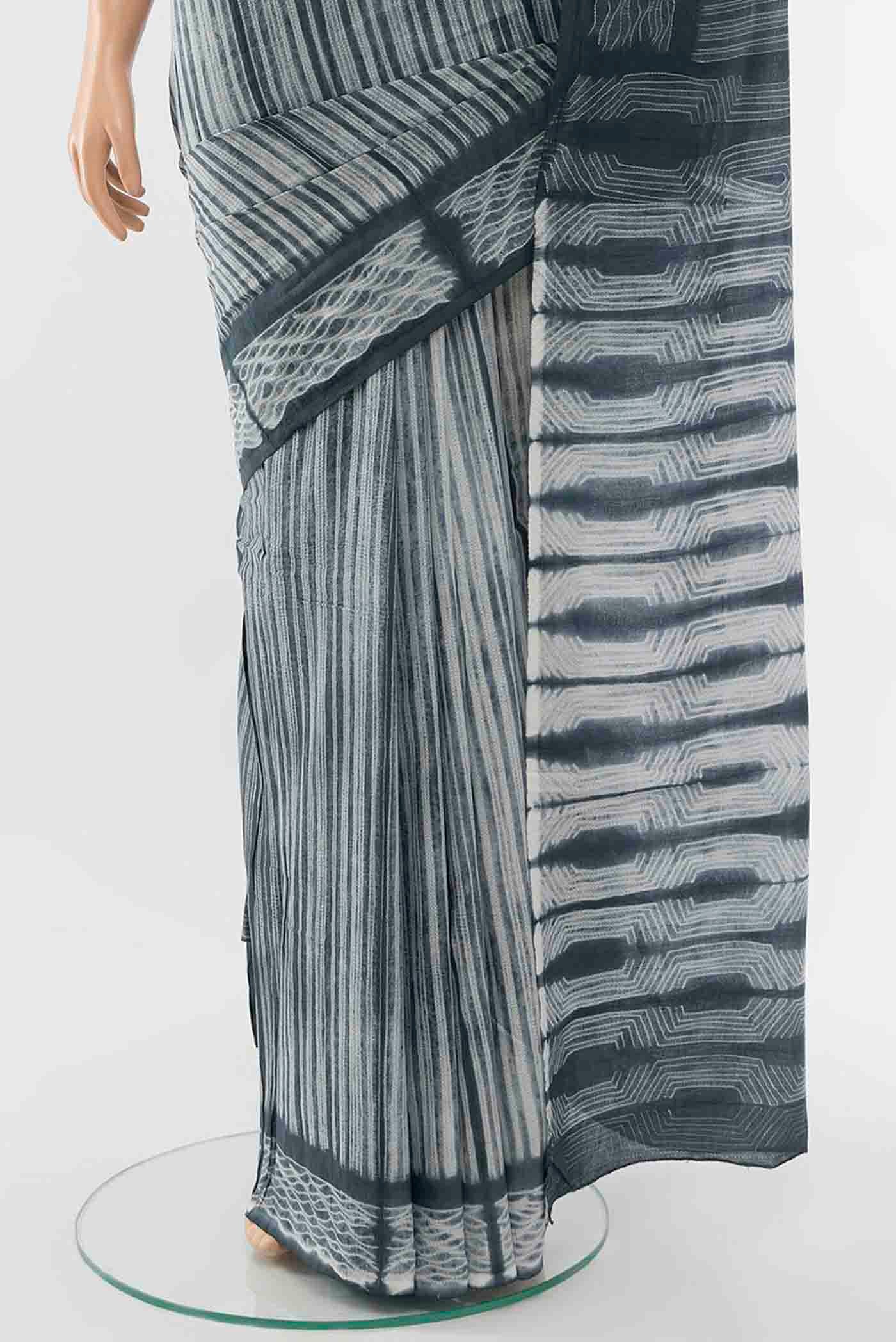 Grey Maheshwari Silk Cotton Saree - Image 3