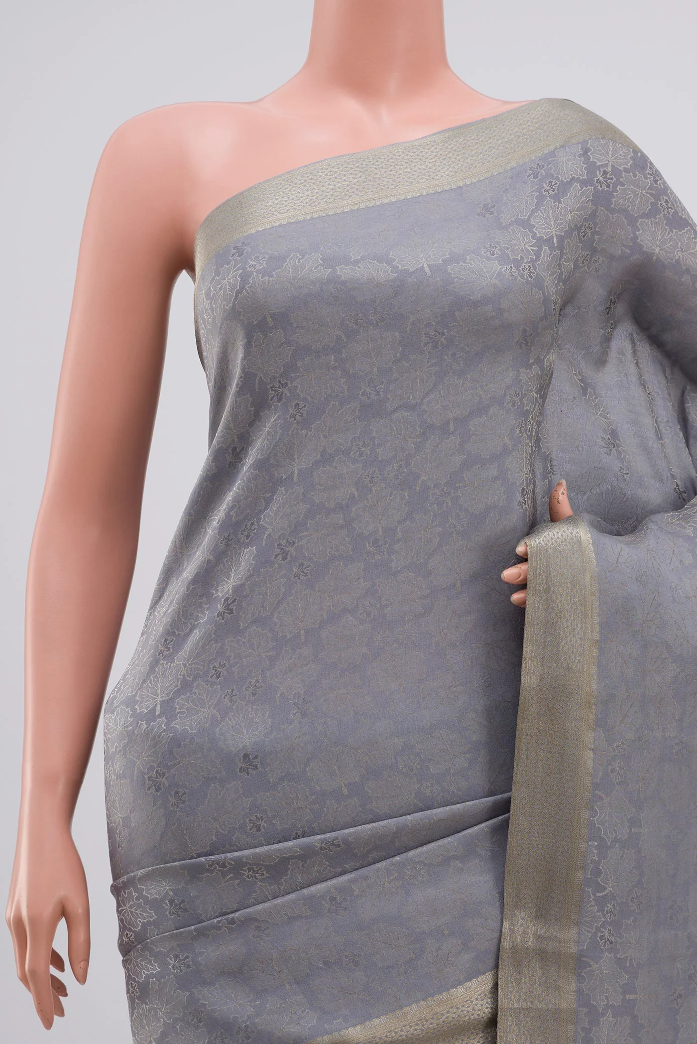 Grey Mysore Crepe Saree - Image 2