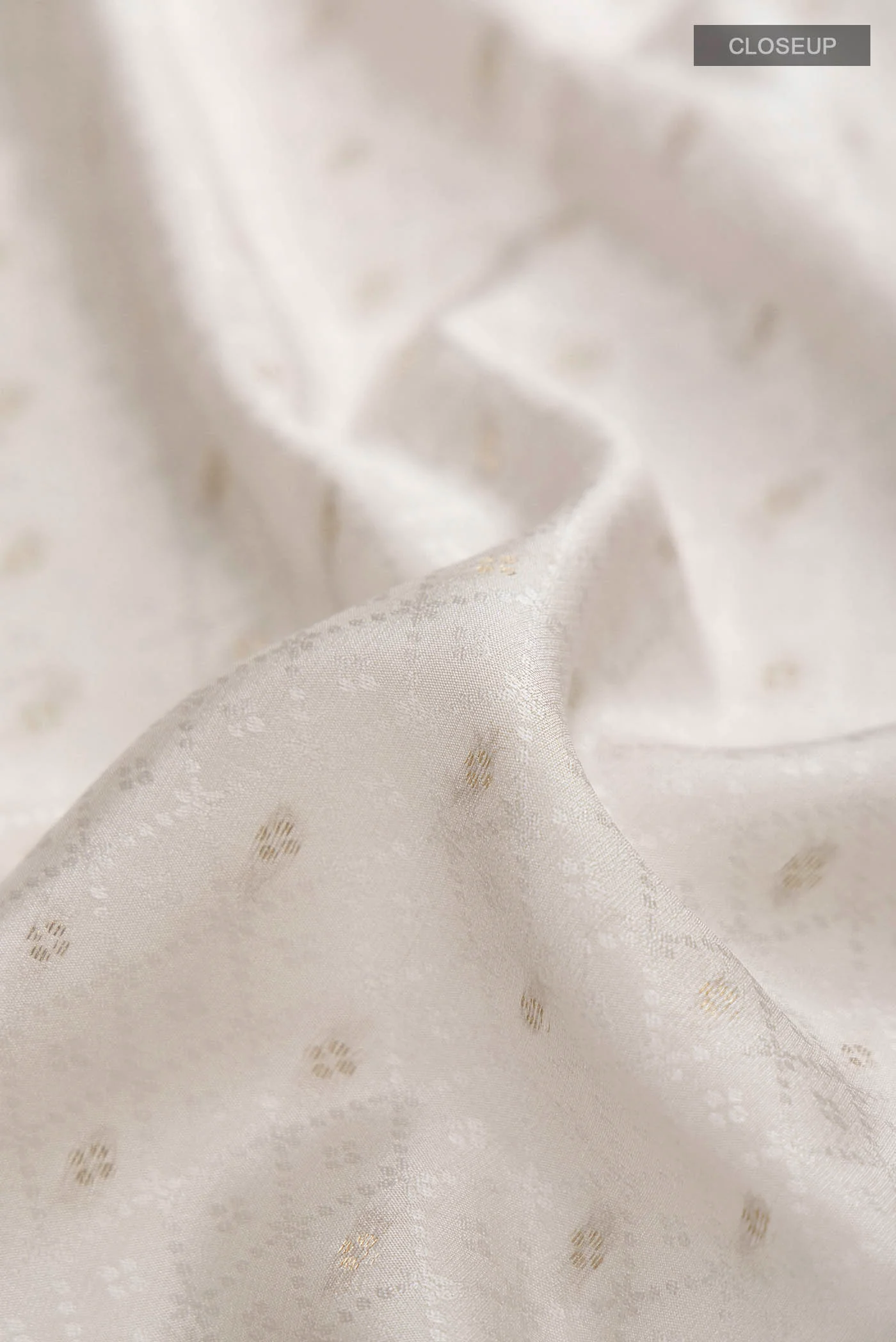 Grey Mysore Crepe Saree - Image 2