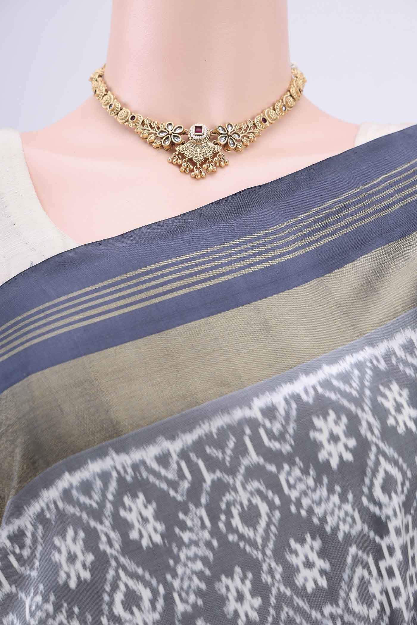 Grey Pochampally Silk Saree - Image 2