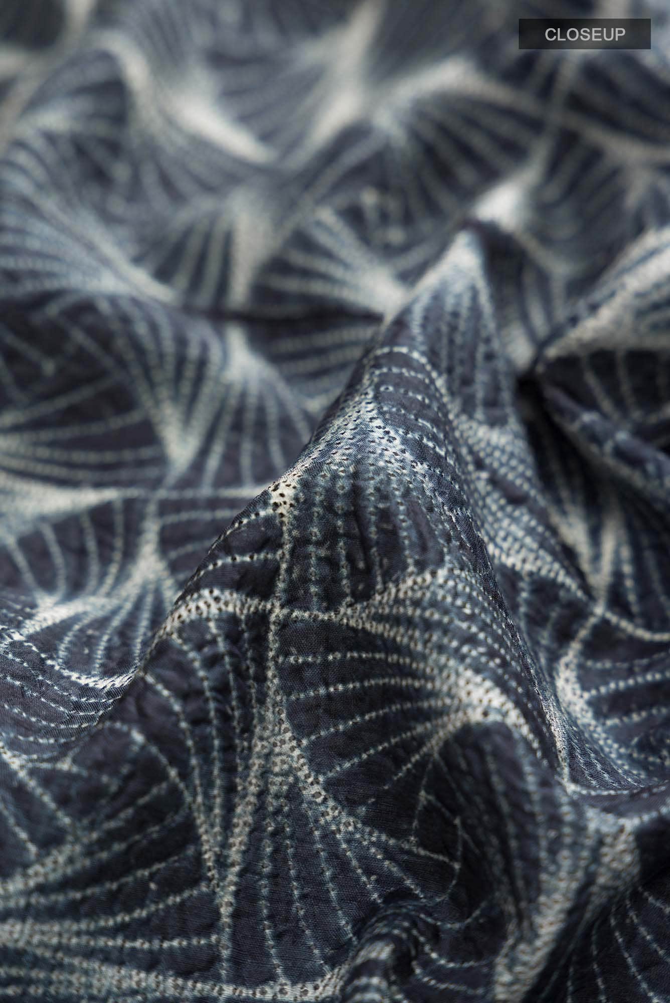 Grey Printed Silk Saree - Image 2