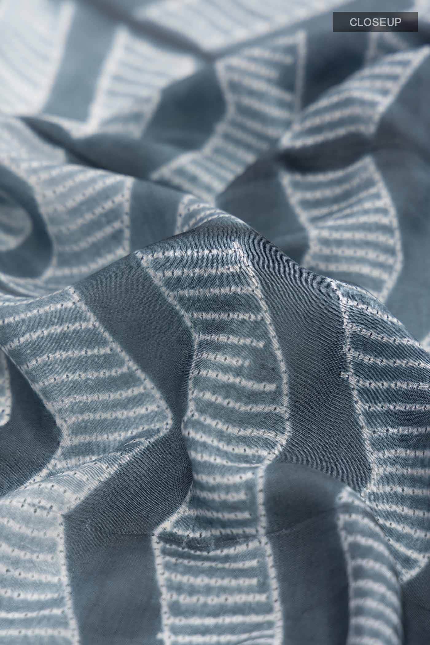 Grey Tussar Silk Saree - Image 2