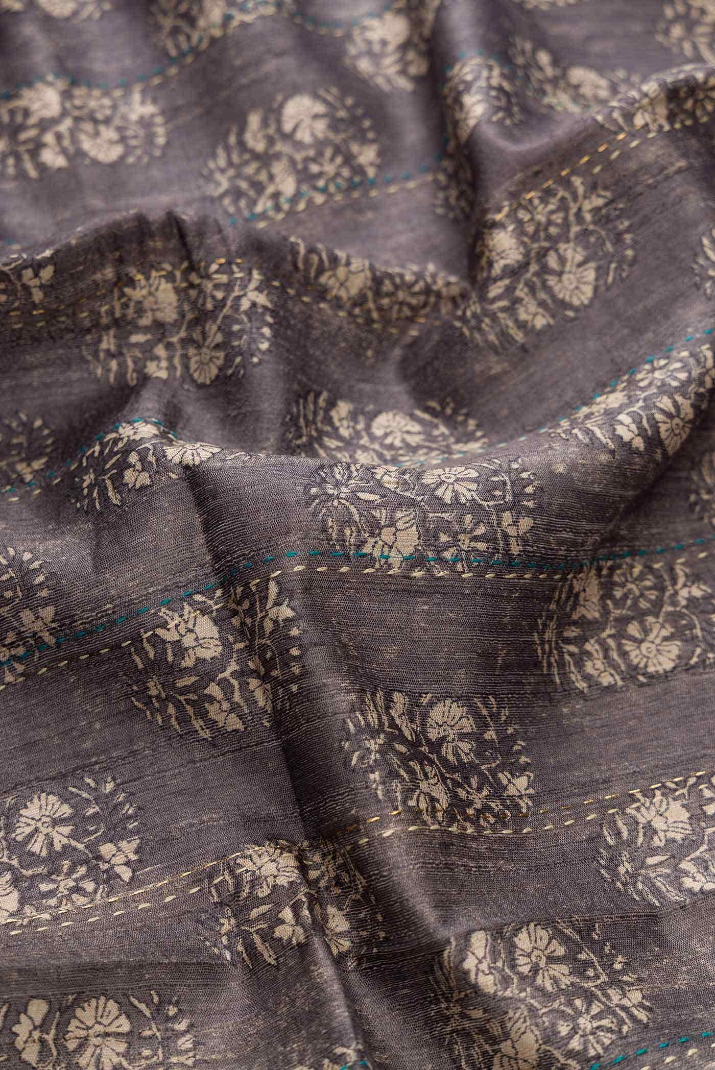 Grey Tussar Silk Saree - Image 2