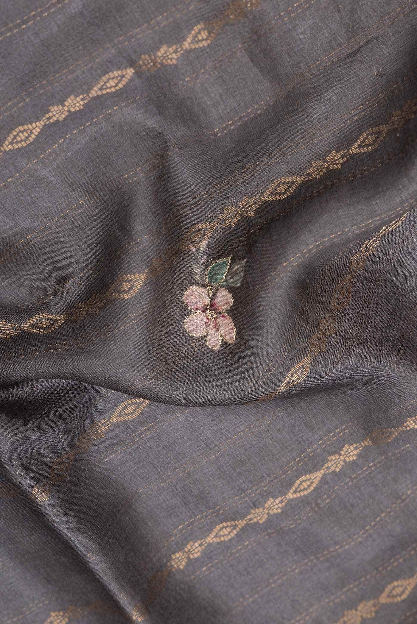 Grey Tussar Silk Saree - Image 3