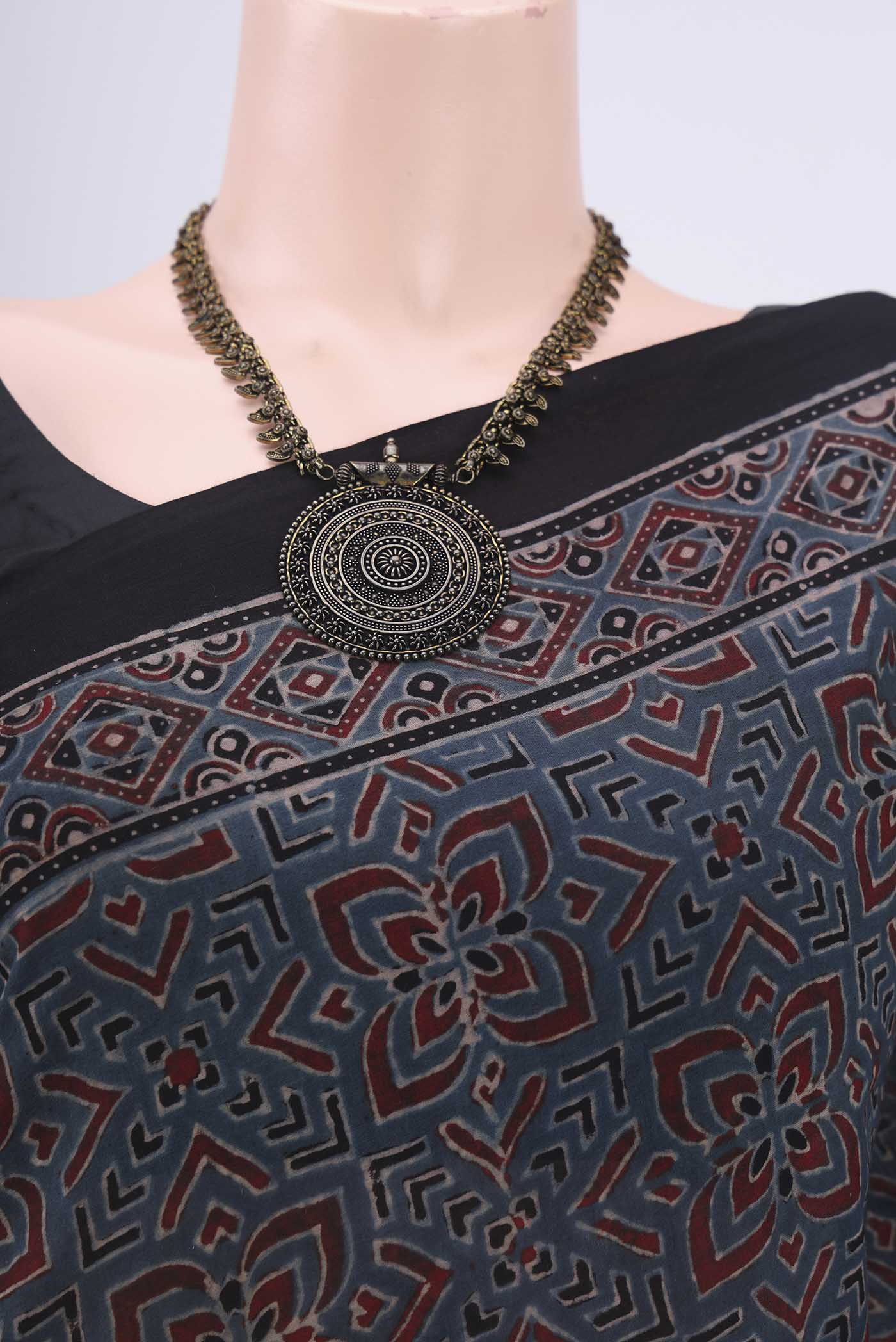 Indigo Cotton Saree - Image 2