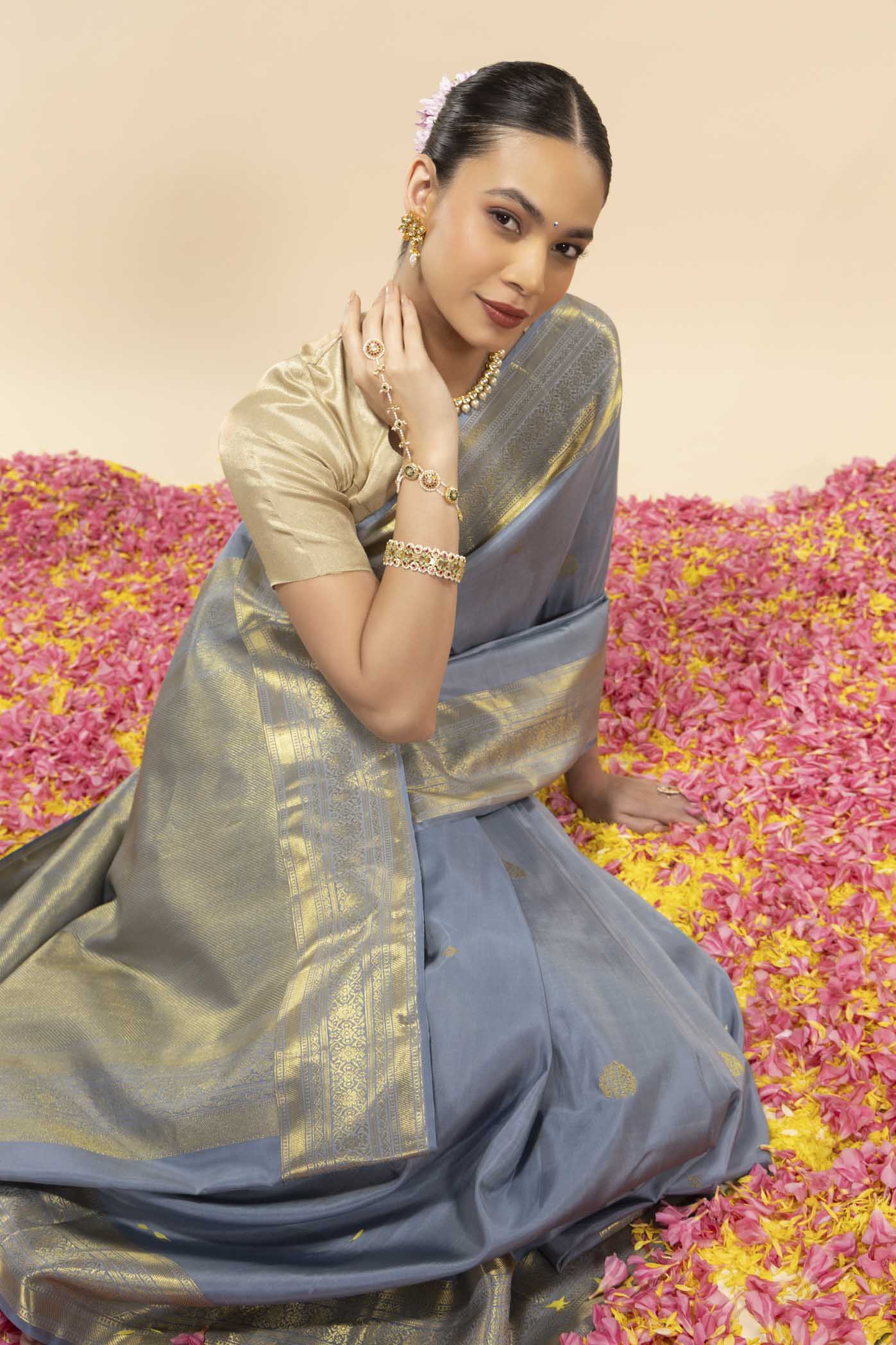 Lasya-Grey Kanchipuram Silk Saree - Image 2