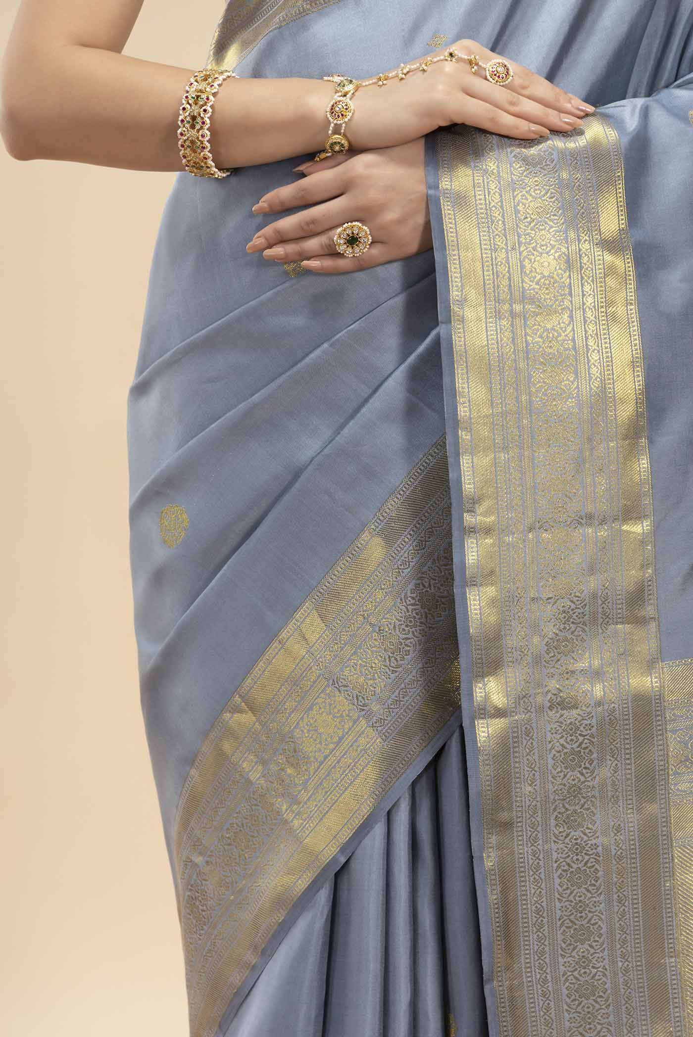Lasya-Grey Kanchipuram Silk Saree - Image 4