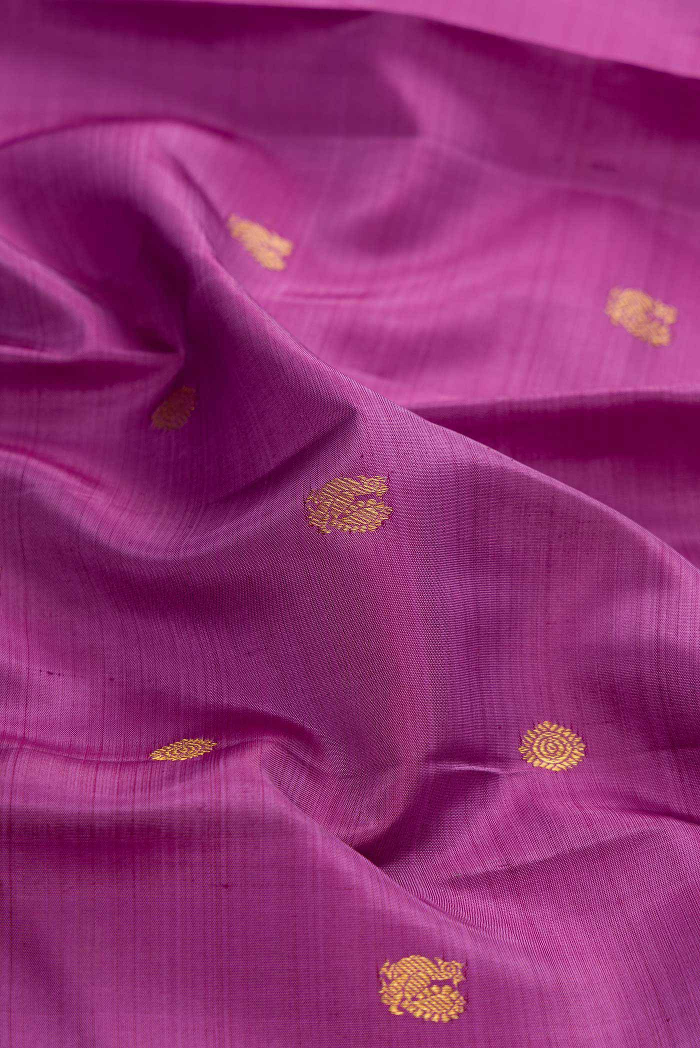 Lavender Dual Tone Kanchipuram Silk Saree - Image 2