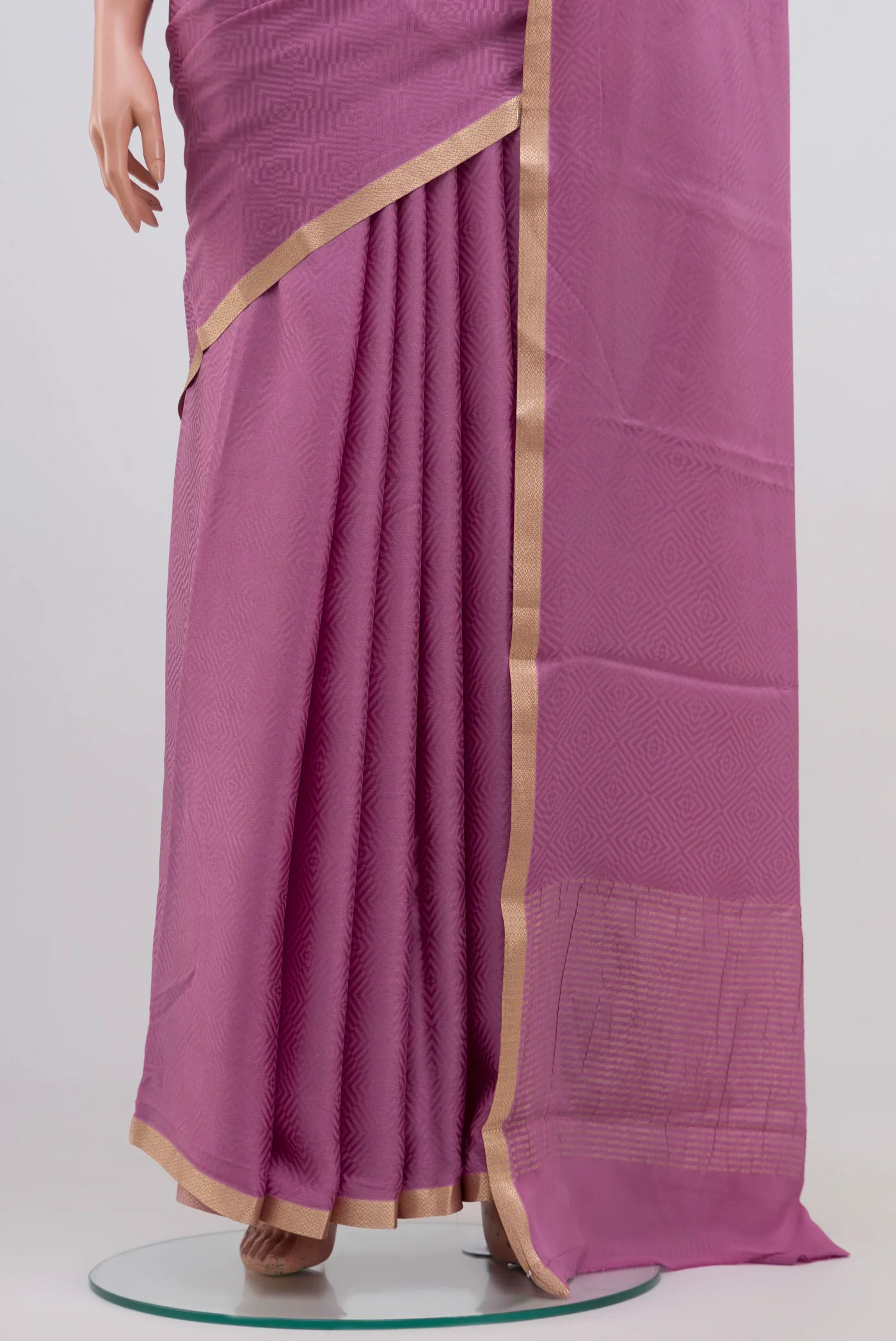 Lavender Mysore Crepe Saree - Image 3