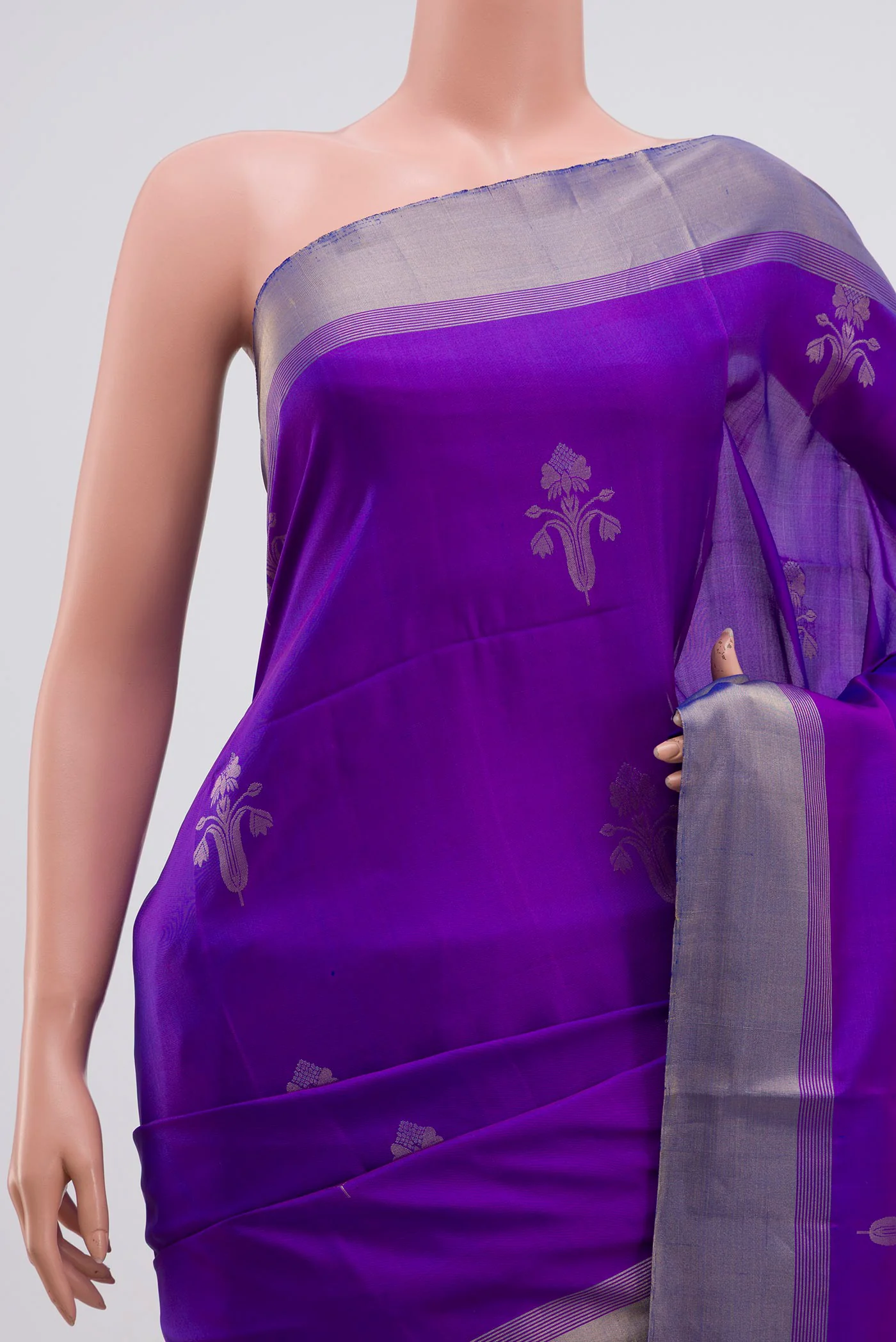 Violet Soft Silk Saree - Image 2