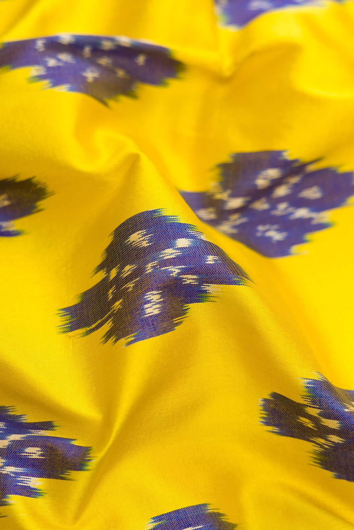Lemon Yellow Pochampally Silk Saree - Image 2