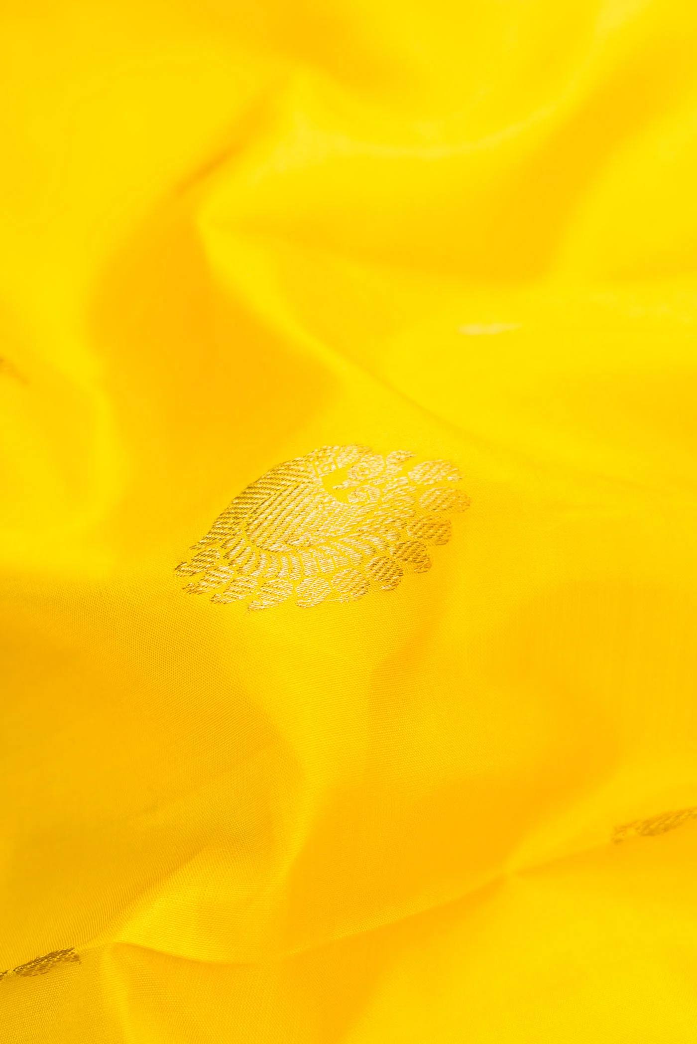 Lemon Yellow Kanjivaram Silk Saree - Image 2