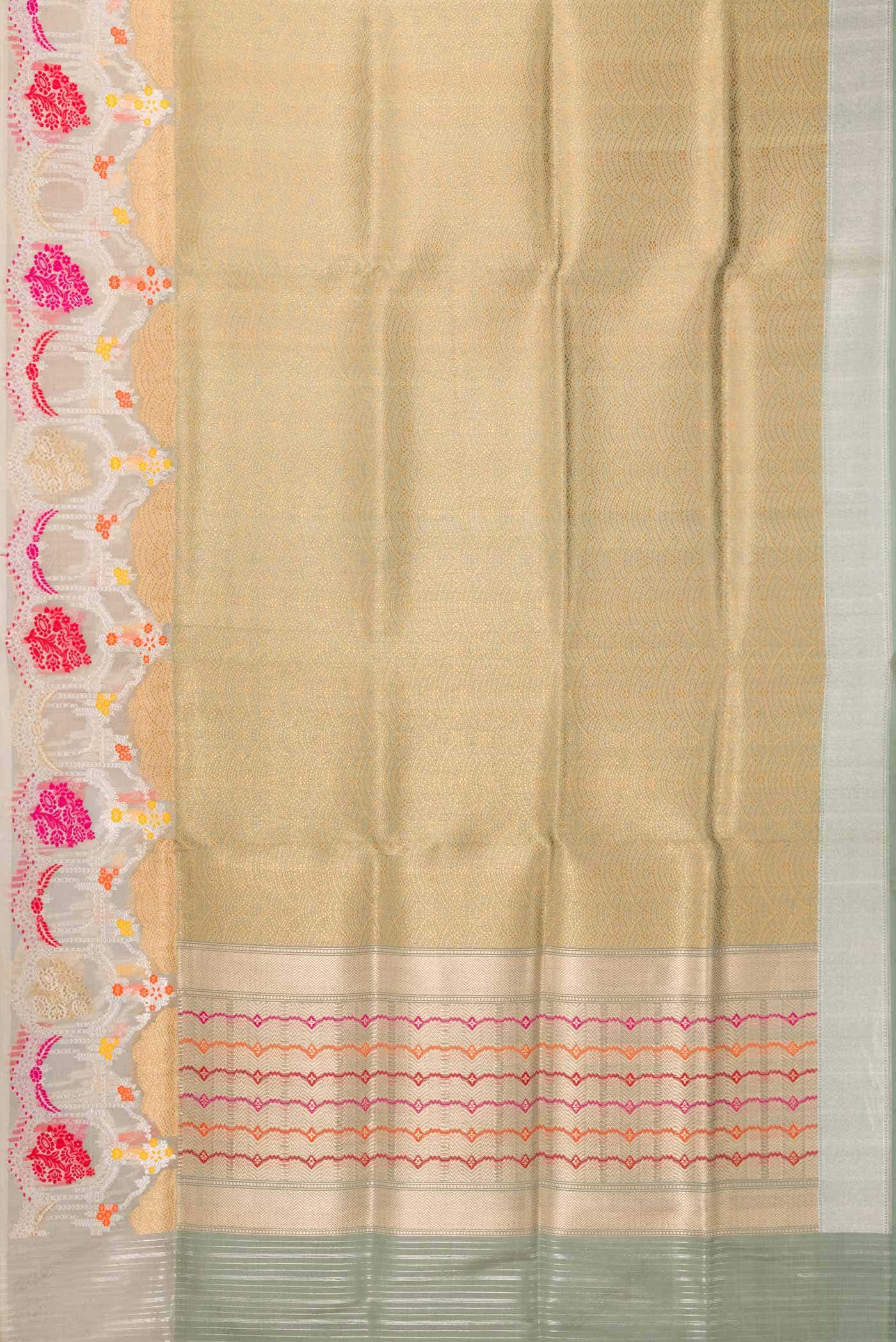 Pure Silk Pure Zari Gold Banarasi Saree - Image 4