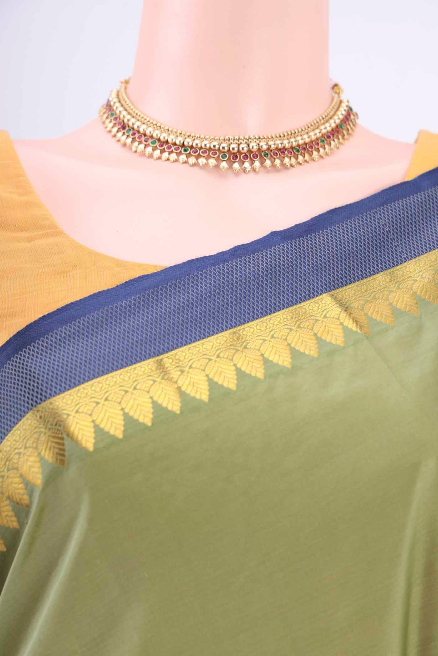 Light Green Blended Bangalore Silk Saree - Image 2