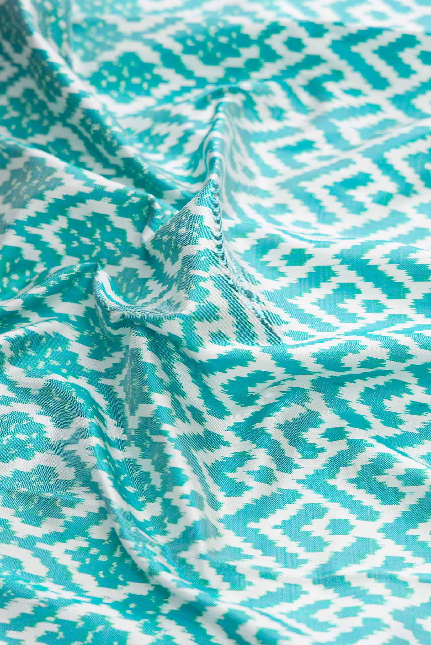 Light Green Dual Tone Double Ikat Saree - Image 2