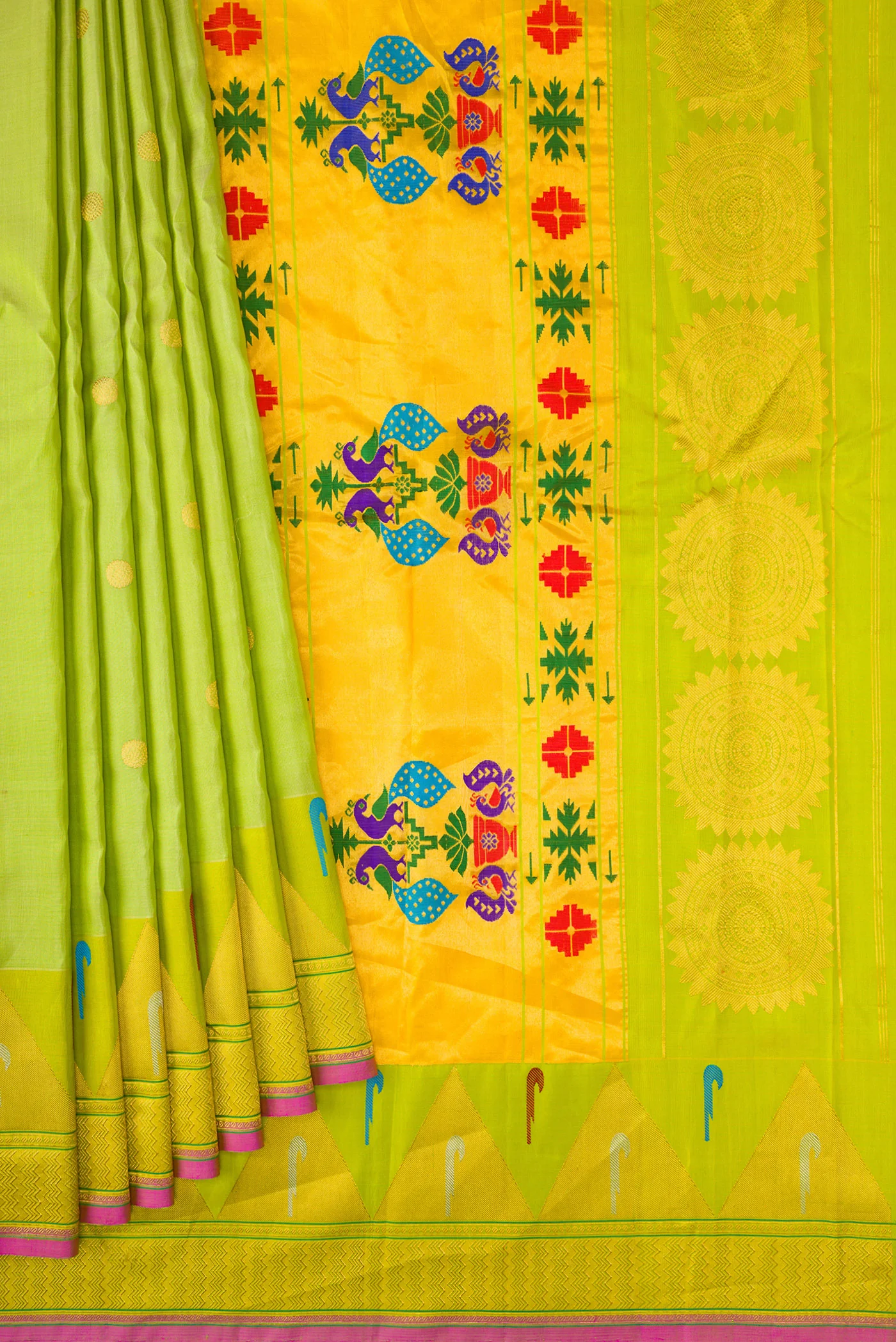 Light Green Gadwal Silk Saree - Image 4