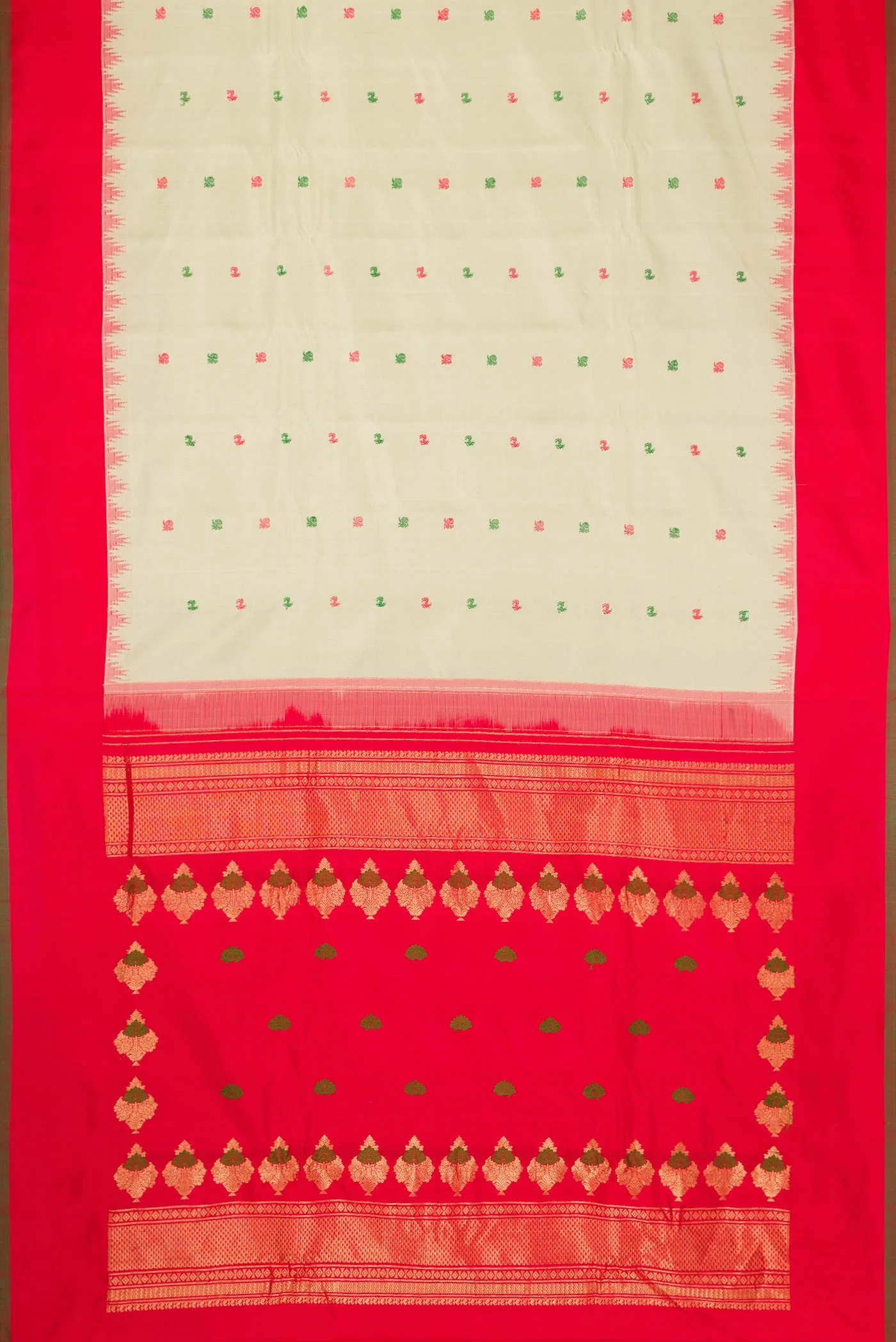 Light Green Dual Tone Gadwal Silk Saree - Image 6
