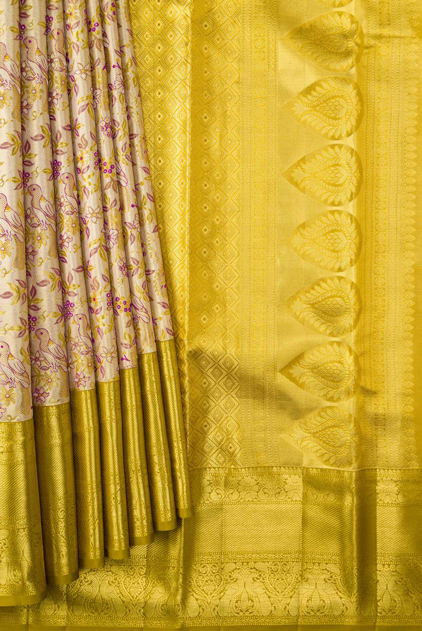 Light Green Dual Tone Kanchipuram Tissue Silk Saree - Image 4