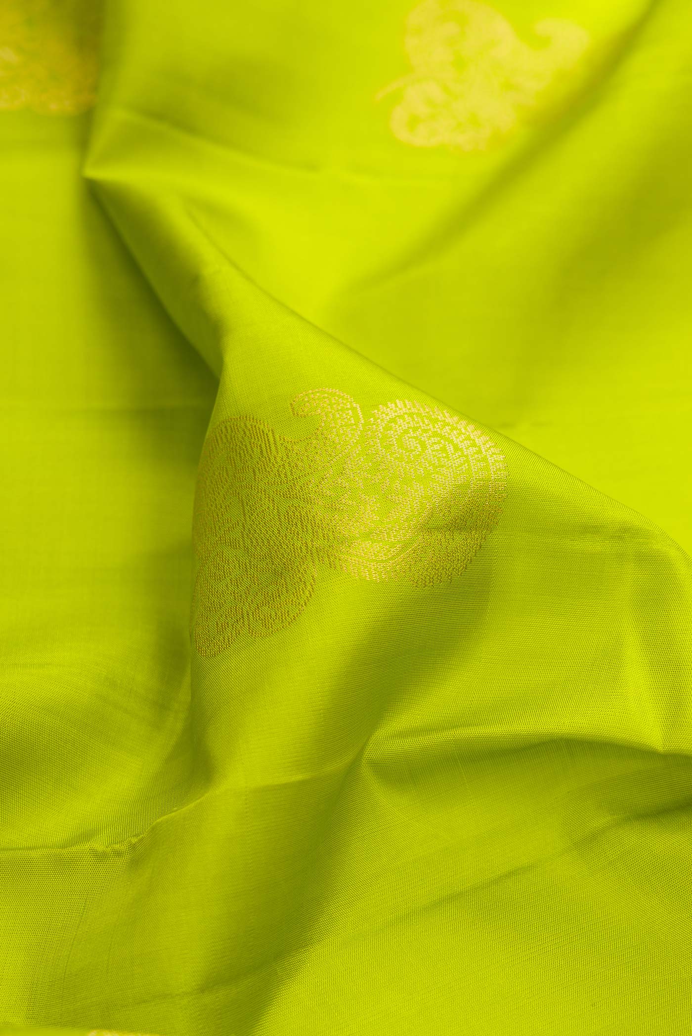 Light Green Dual Tone Soft Silk Saree - Image 2