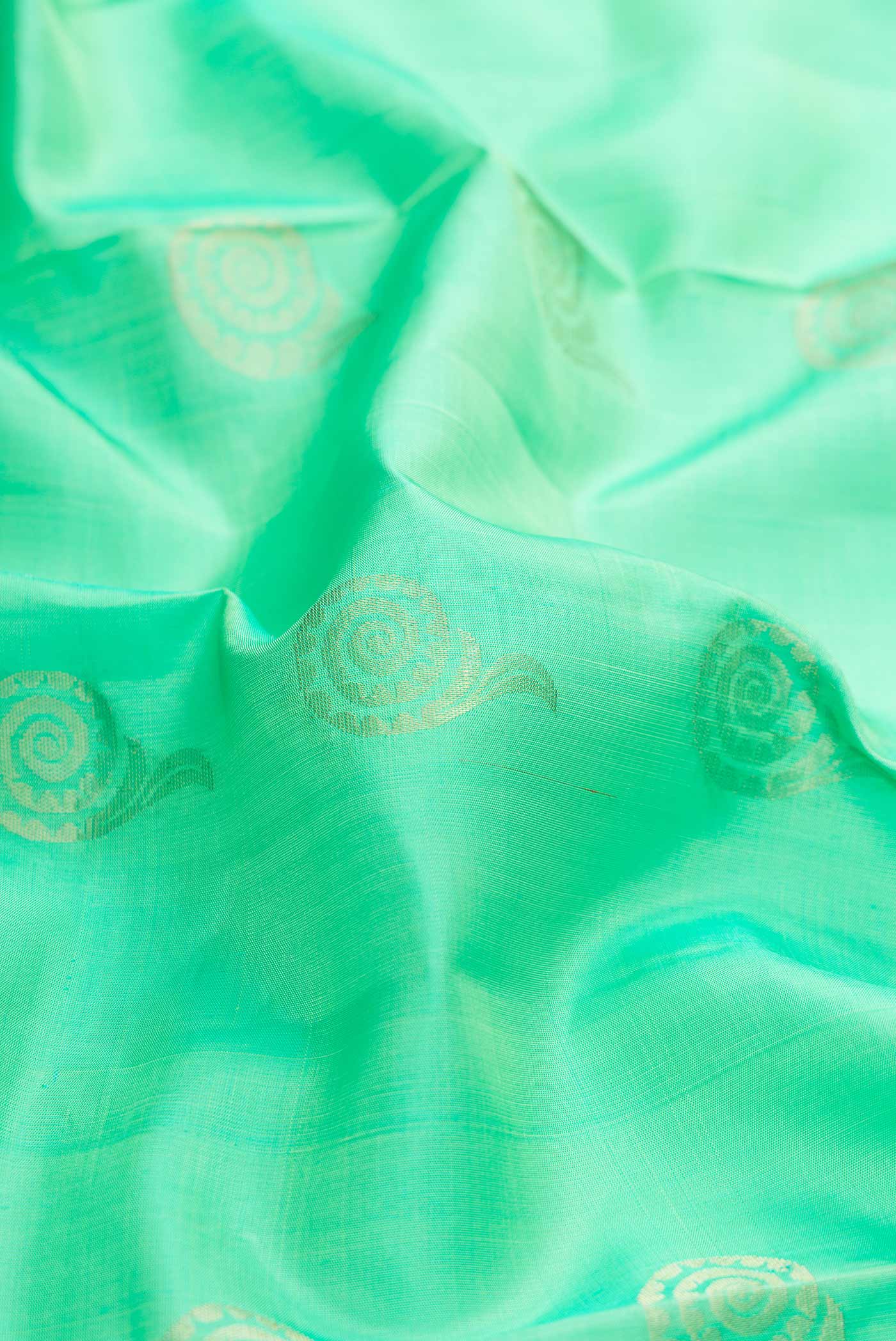 Light Green Dual Tone Soft Silk Saree - Image 2
