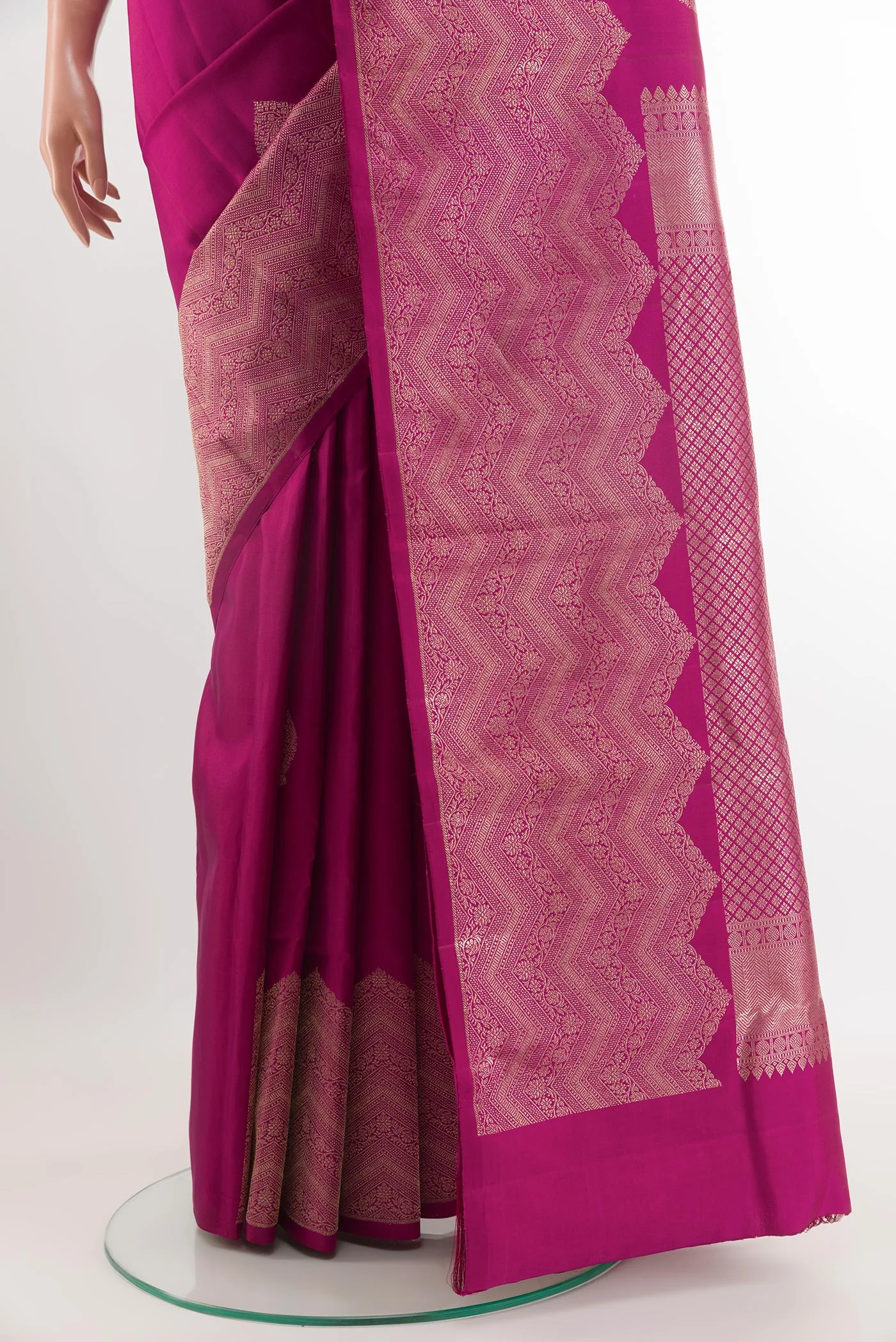 Magenta Kanjivaram Silk Saree - Image 3