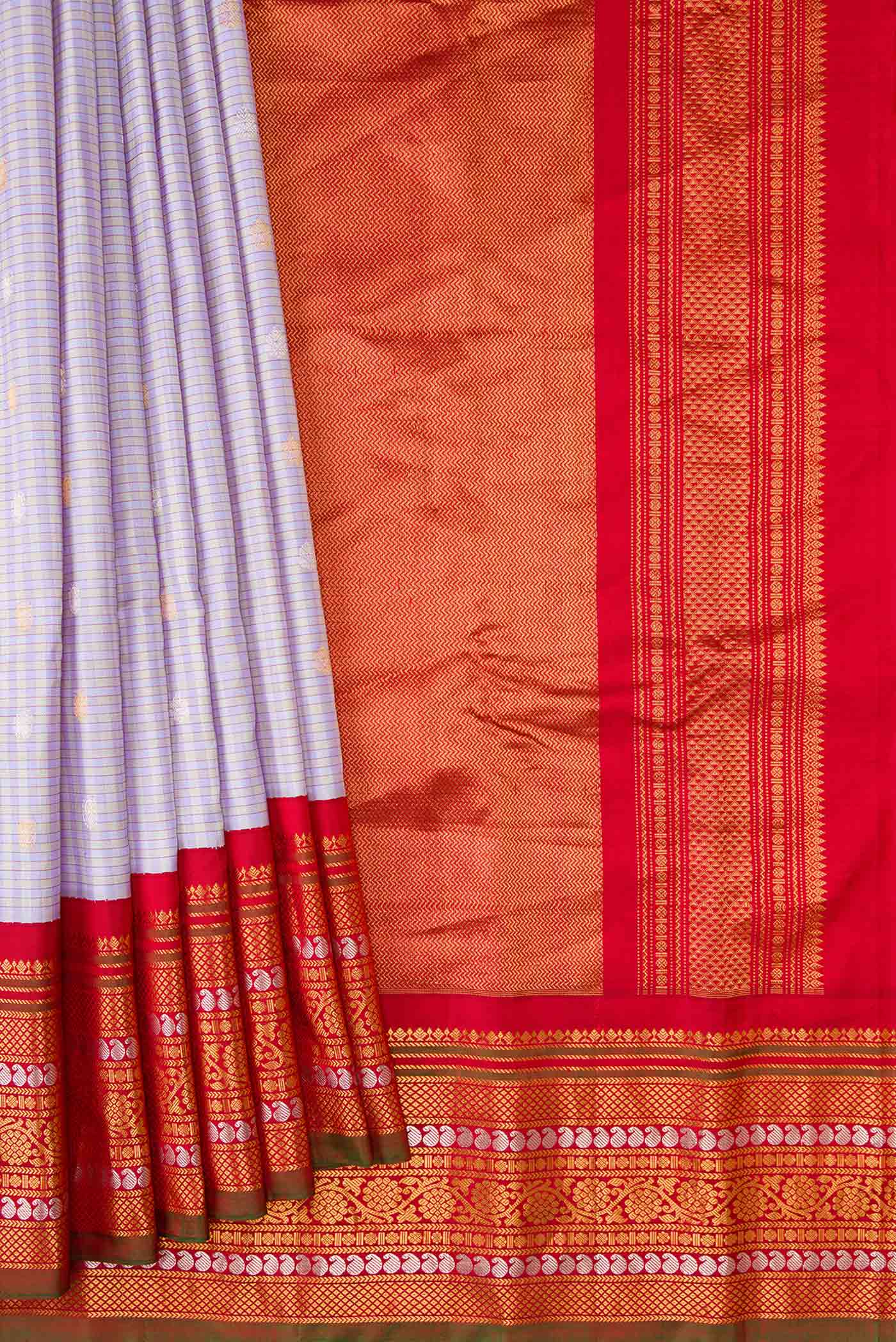 Lilac Dual Tone Gadwal Silk Saree - Image 4